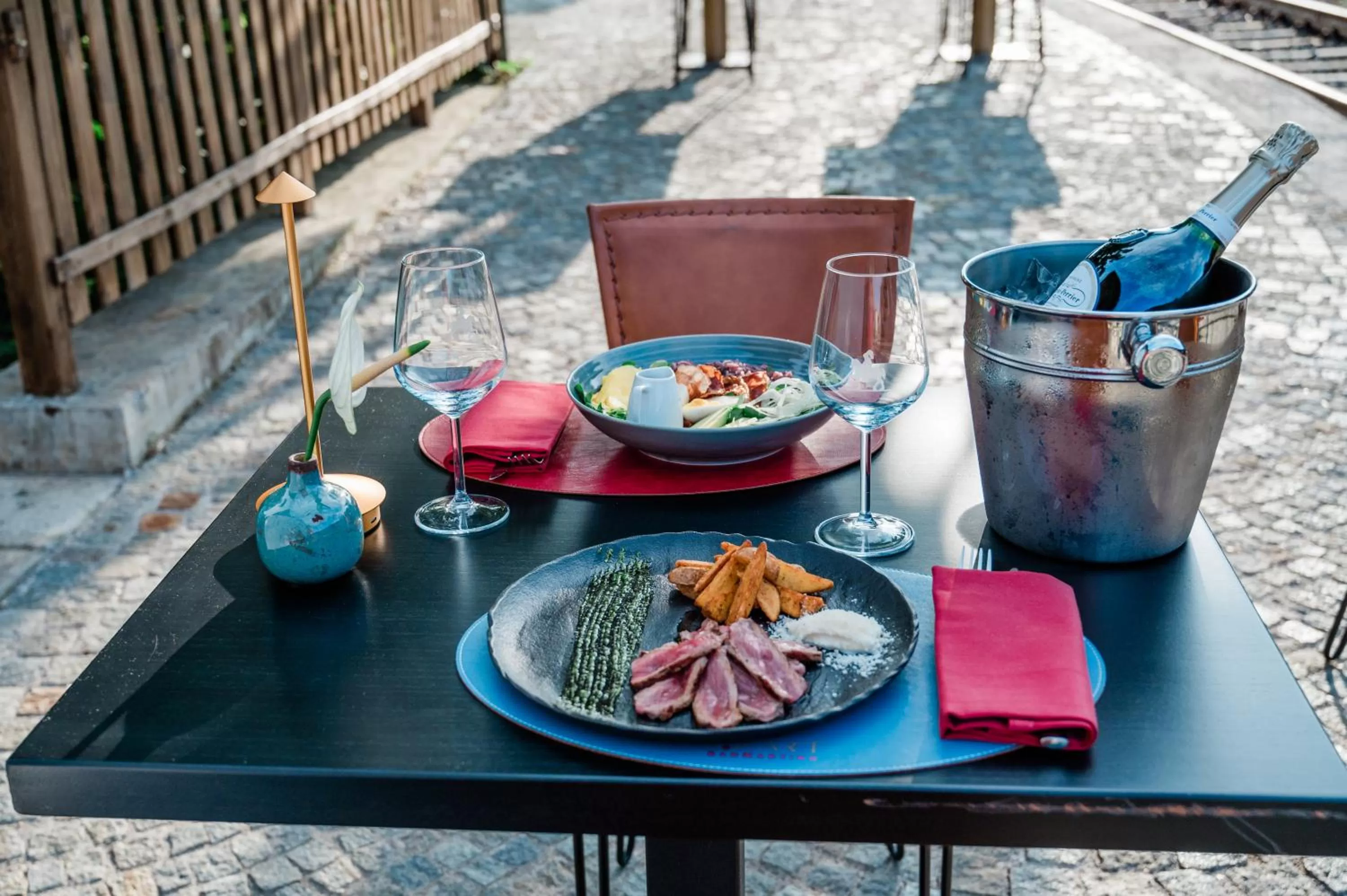 Restaurant/places to eat in SMART San Martino