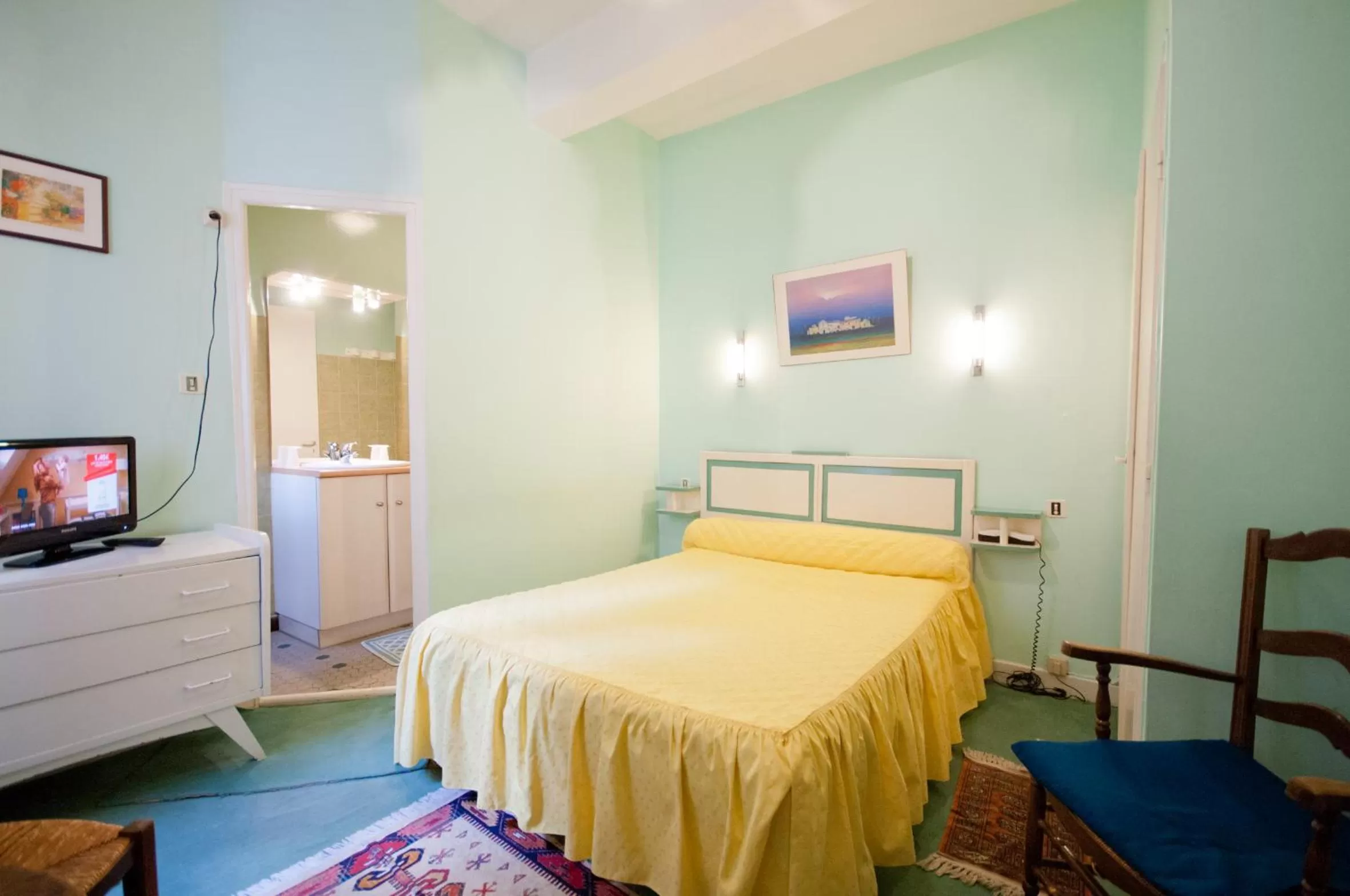 Bed in Hôtel Saint Vincent