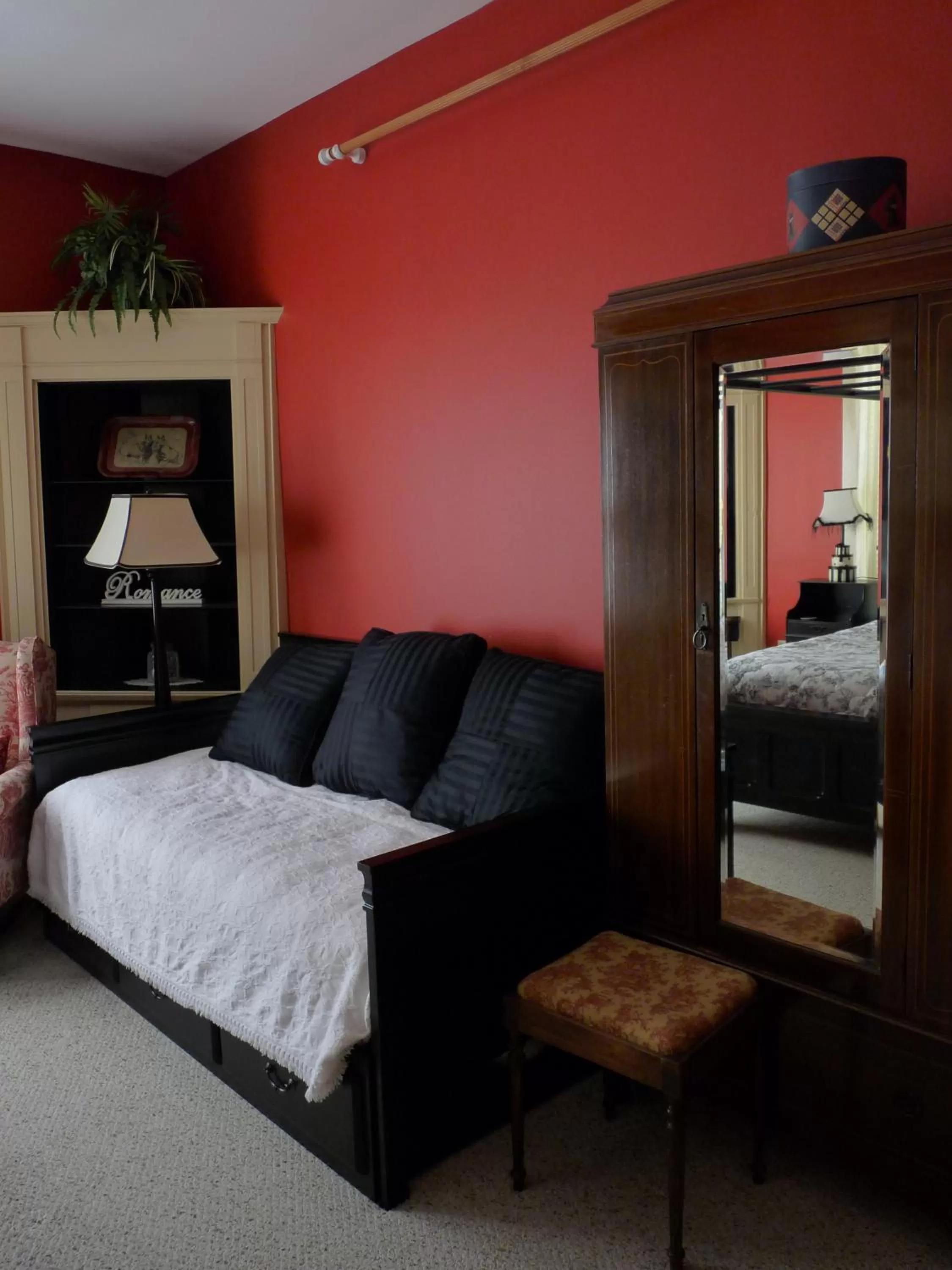 Bed in Hardeman House Bed and Breakfast