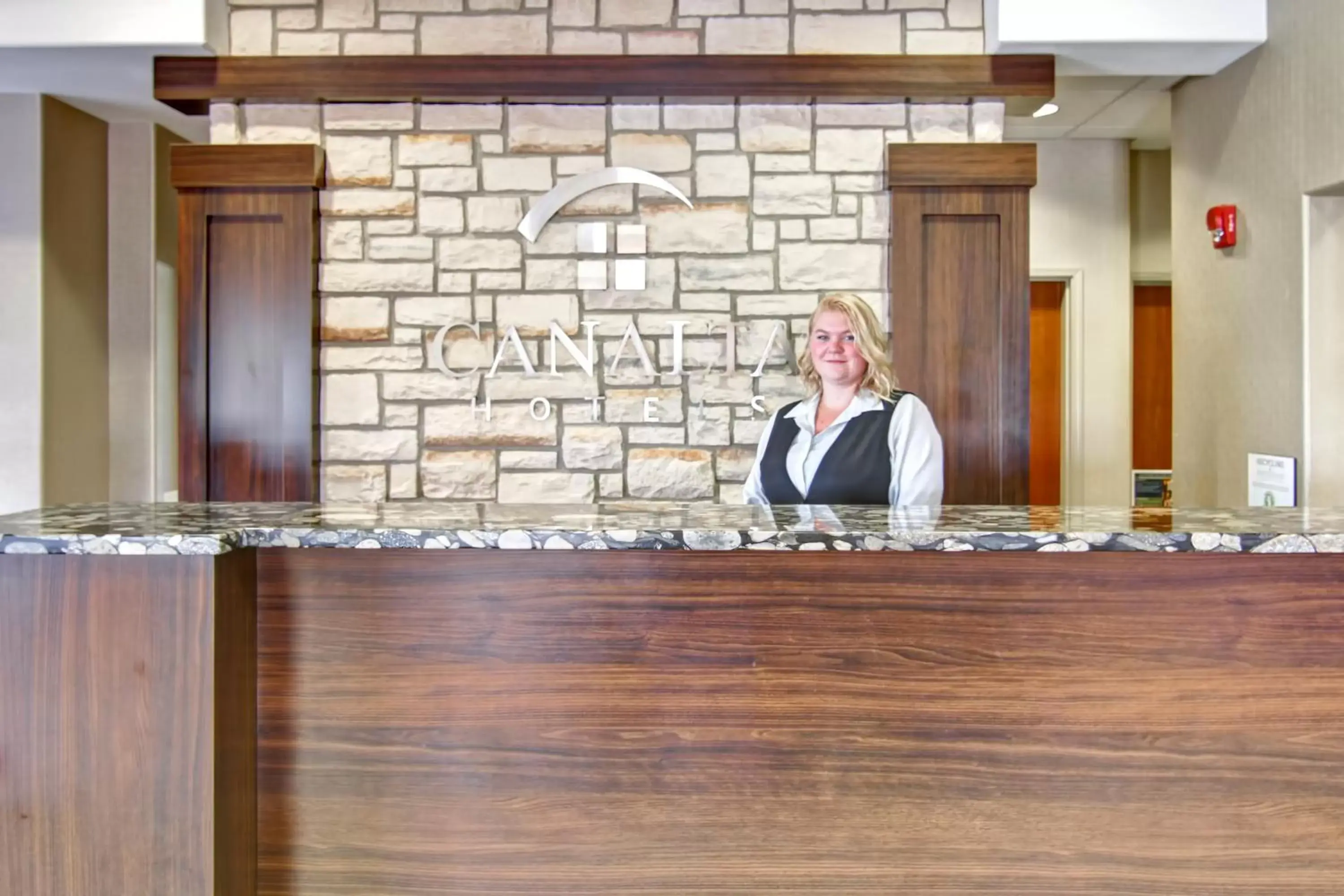 Lobby or reception in Canalta Hotel Assiniboia