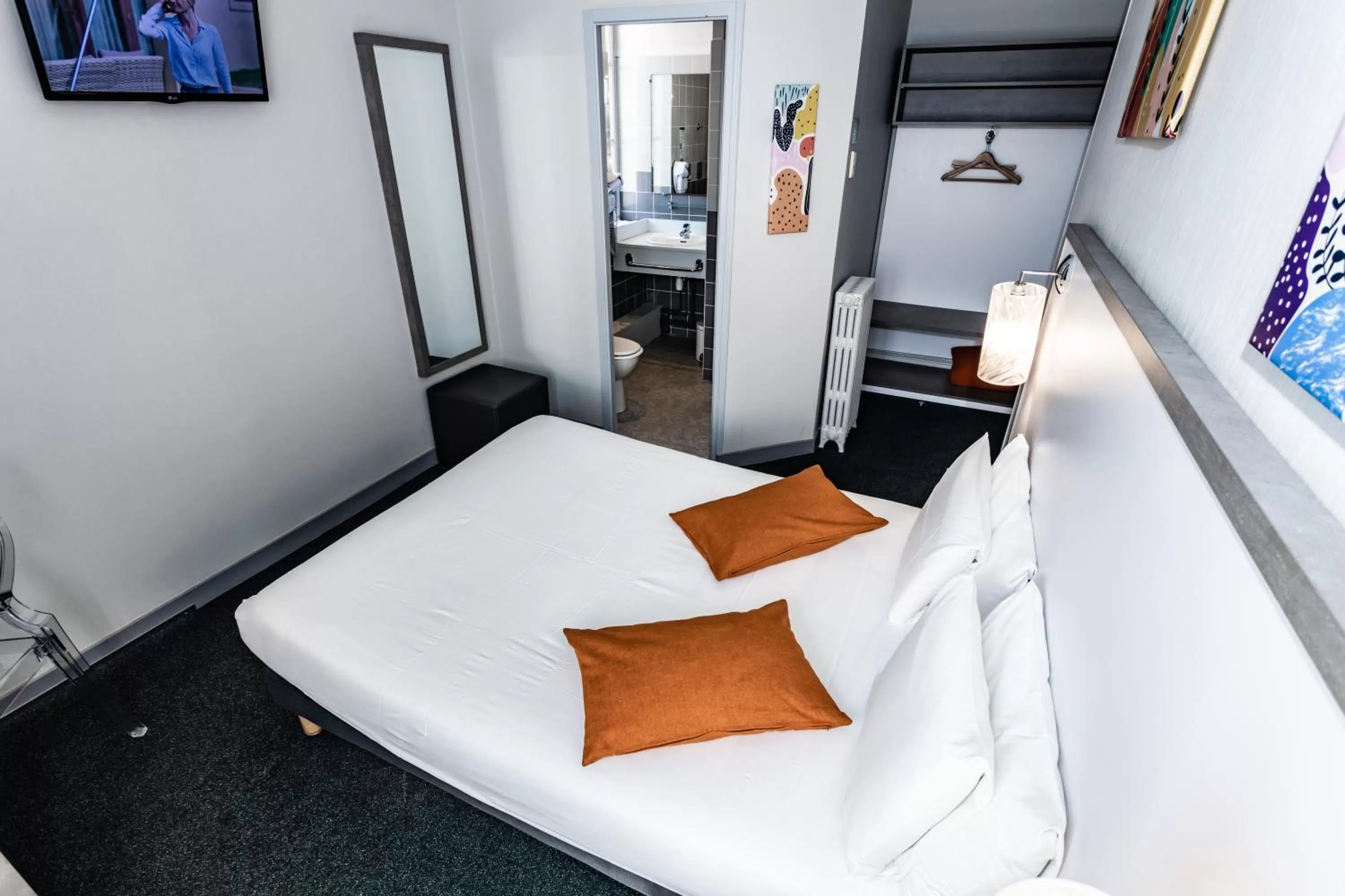 Bedroom, Bed in Hôtel de Champagne