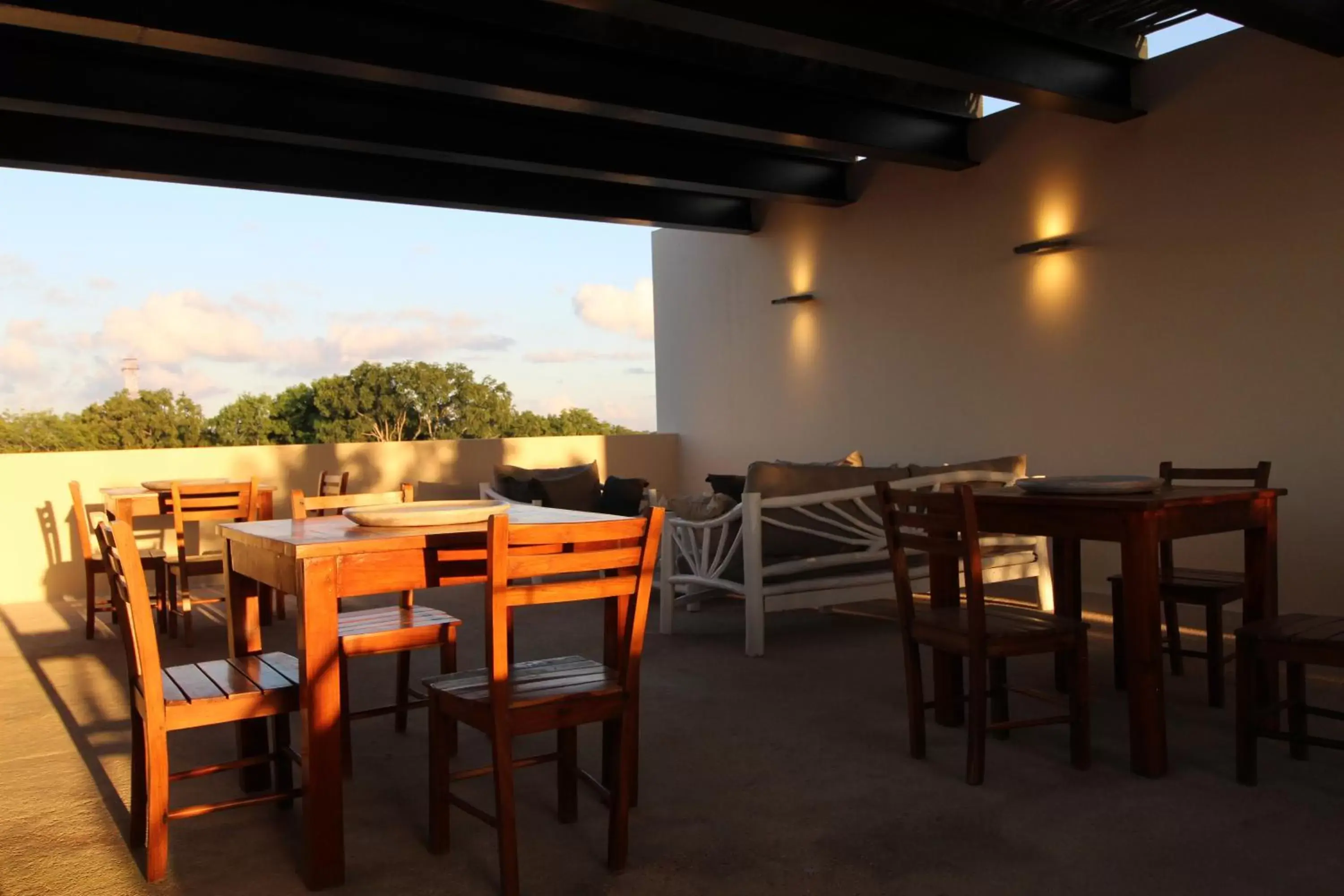 Balcony/Terrace, Restaurant/Places to Eat in Una Luna Tulum