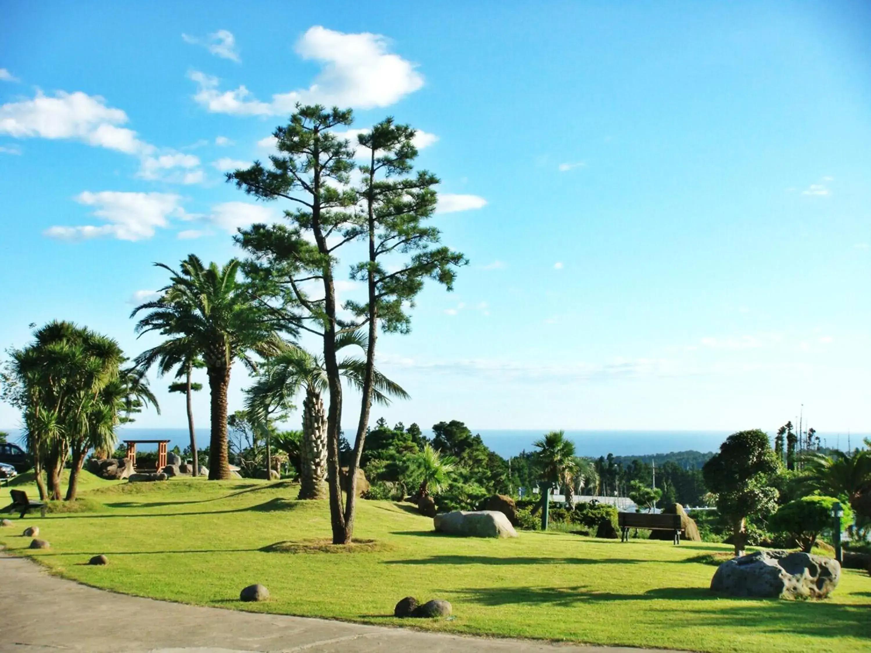 View (from property/room), Golf in Jungmun Log Pension & Resort