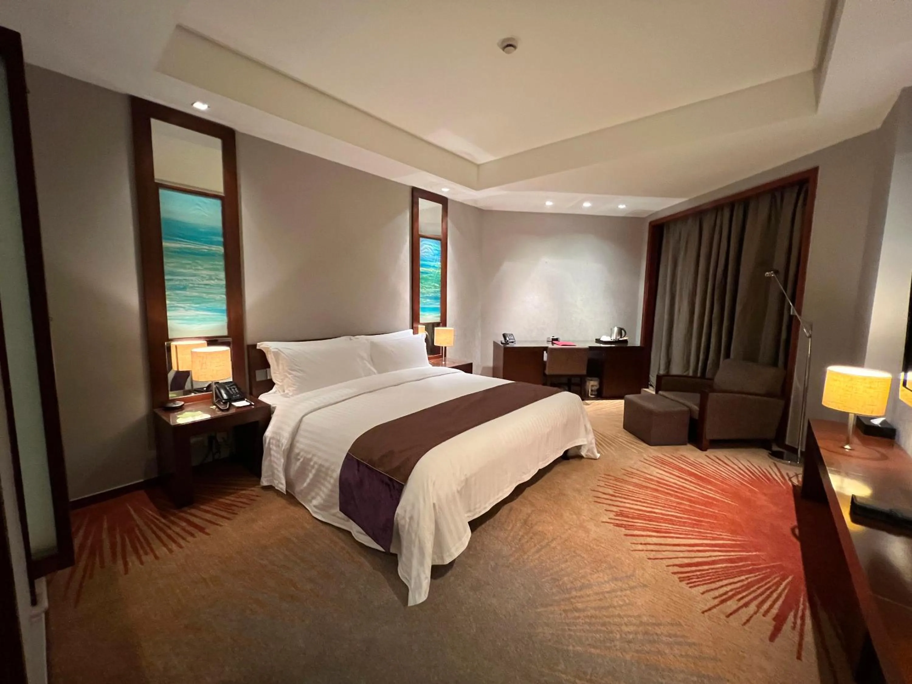 Photo of the whole room, Bed in Baolong Hotel Shanghai