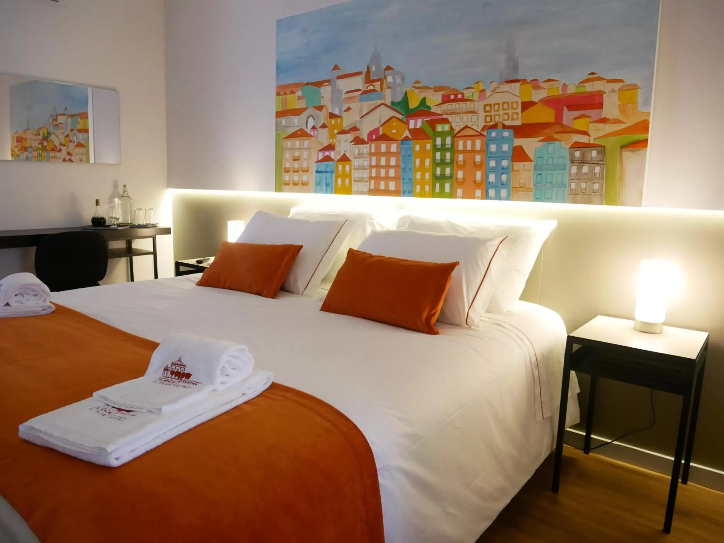 Bedroom, Bed in Serra do Pilar Porto Suites