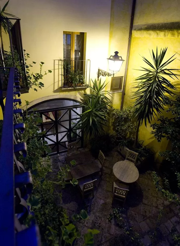 Bird's eye view in Corte Baldi