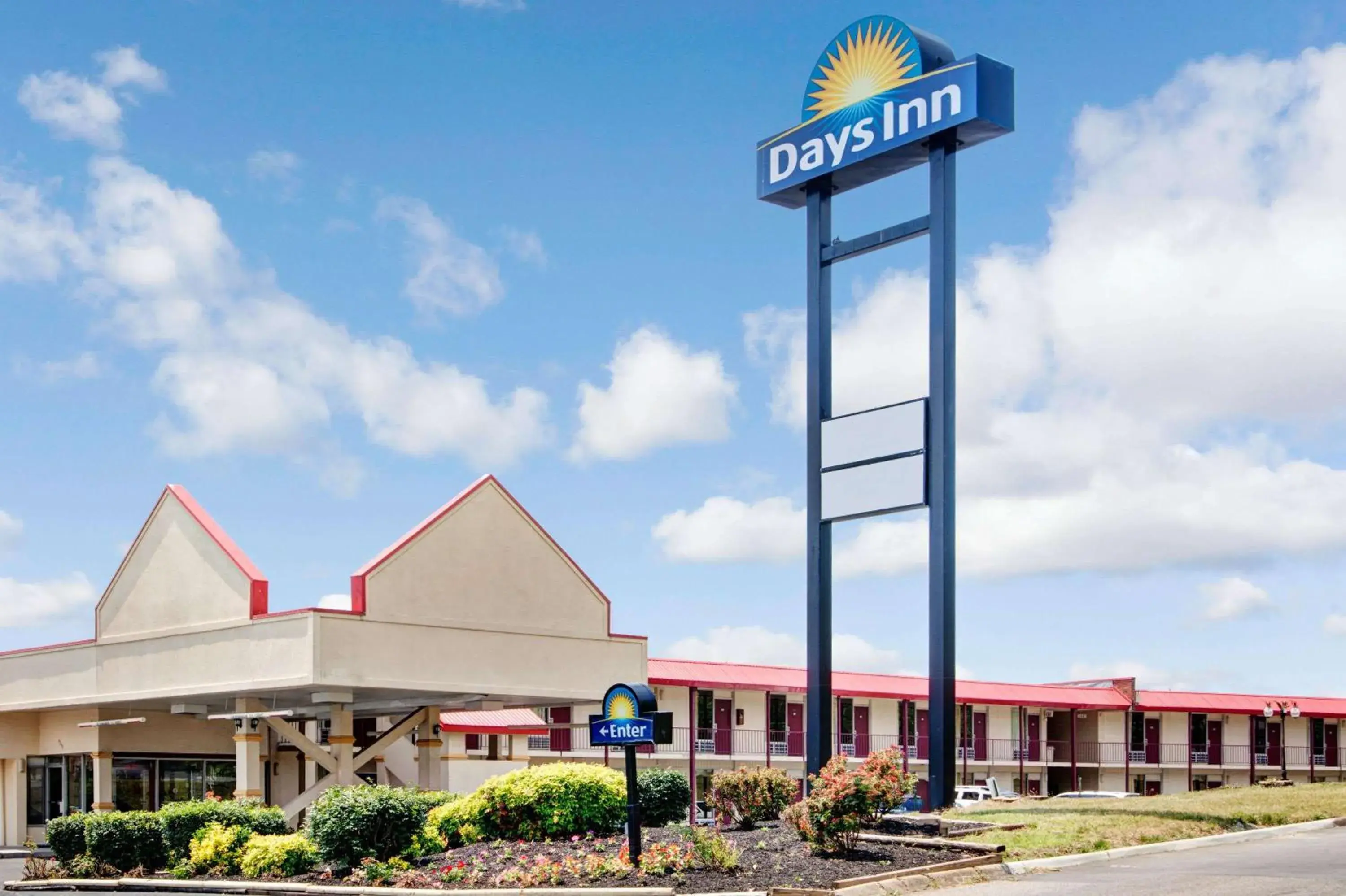 Property building in Days Inn by Wyndham Knoxville West