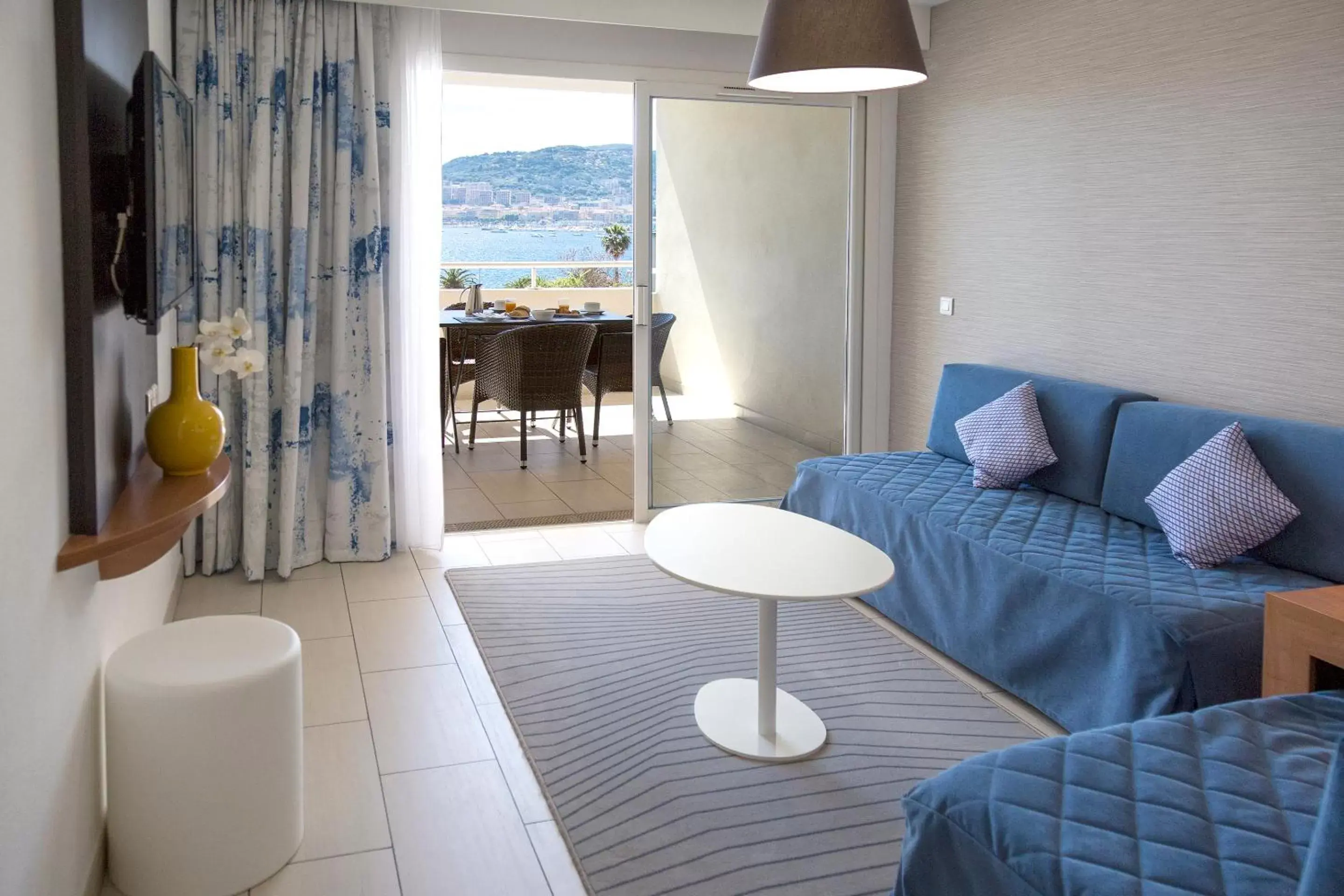 Two-Room Suite with Terrace and Sea View in Best Western Plus Ajaccio Amirauté Two-Room Suite with Terrace and Sea View in Best Western Plus Ajaccio Amirauté