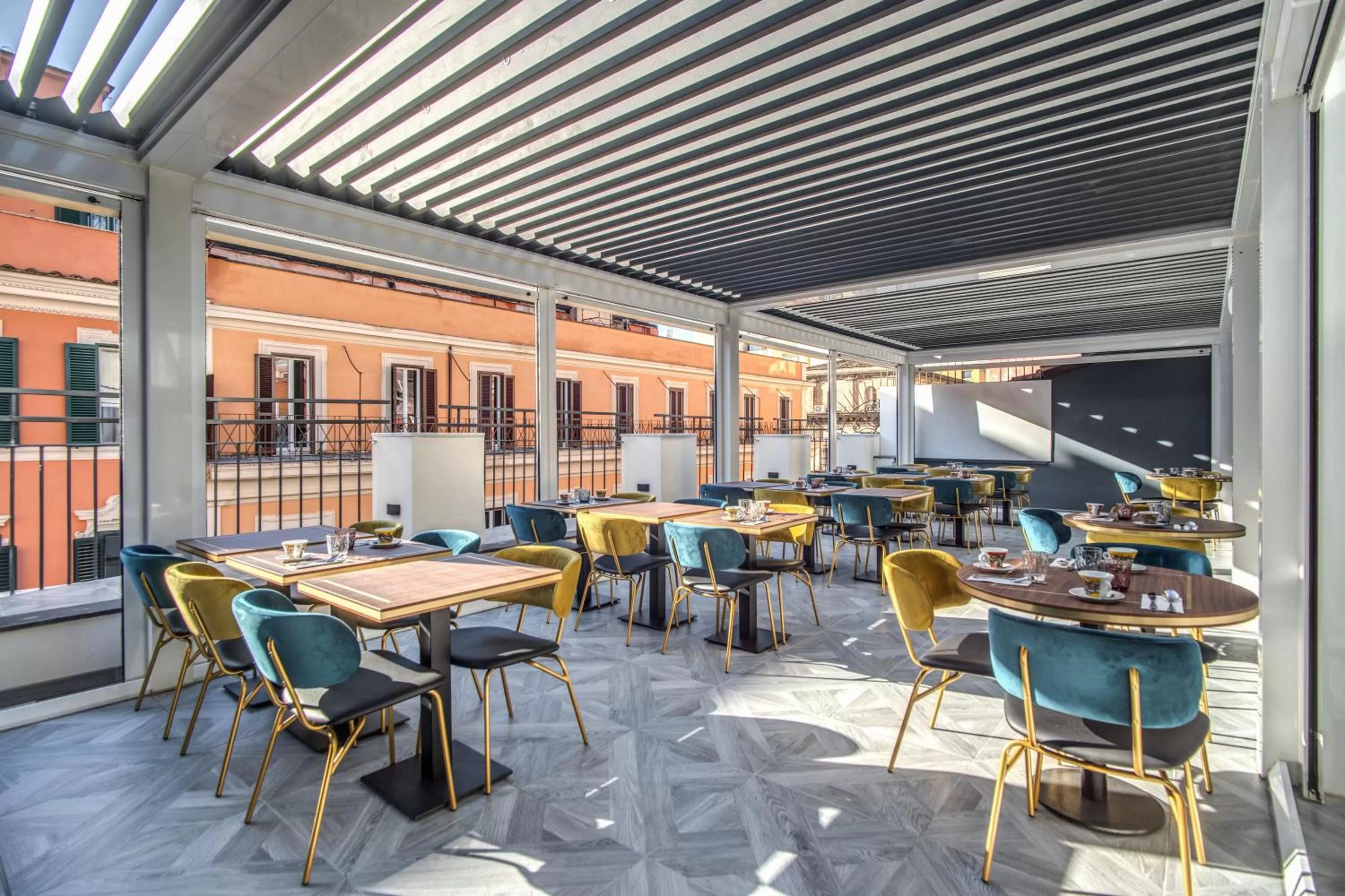 Lounge or bar in CC Palace Hotel