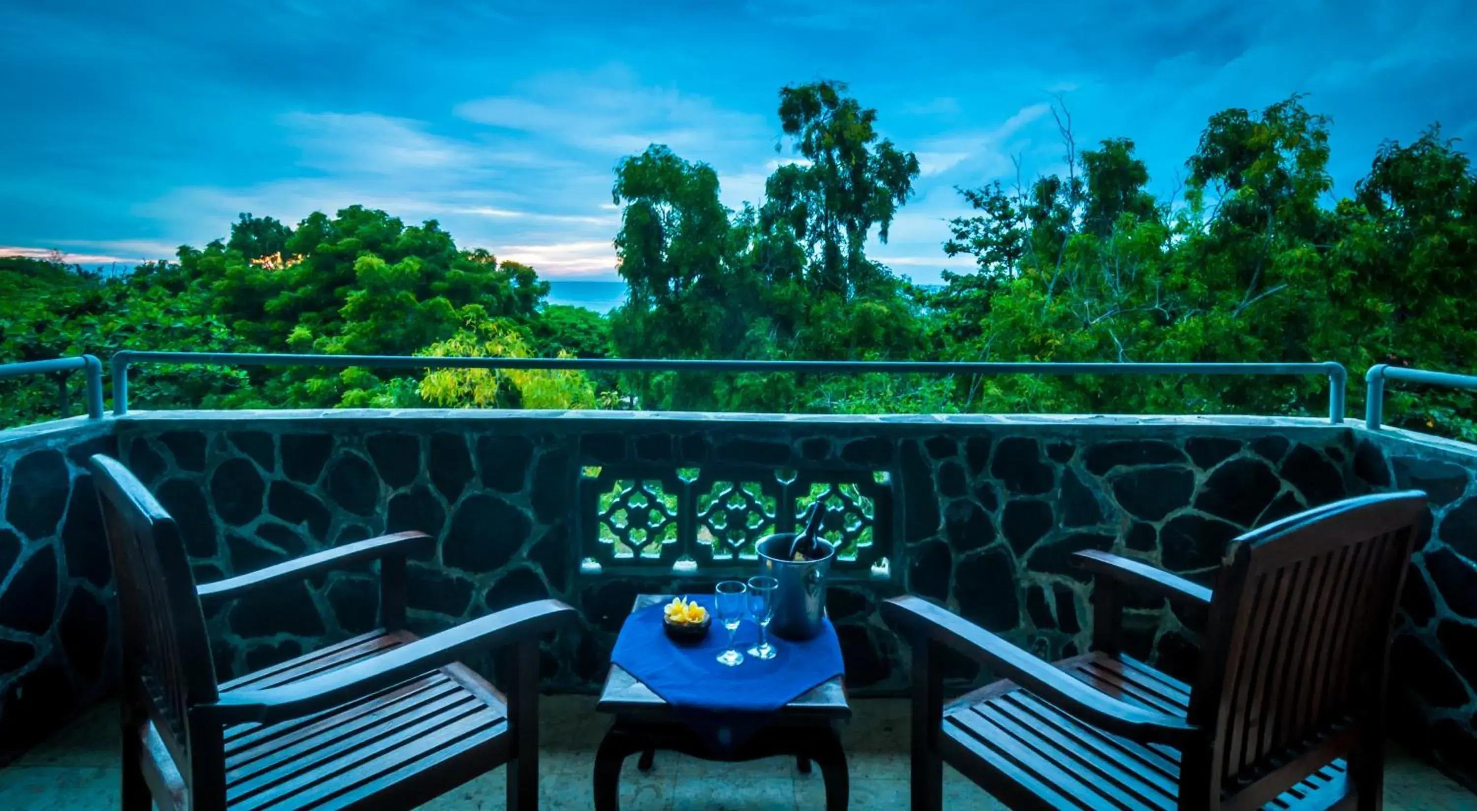 Balcony/Terrace in Melasti Kuta Bungalows & Spa