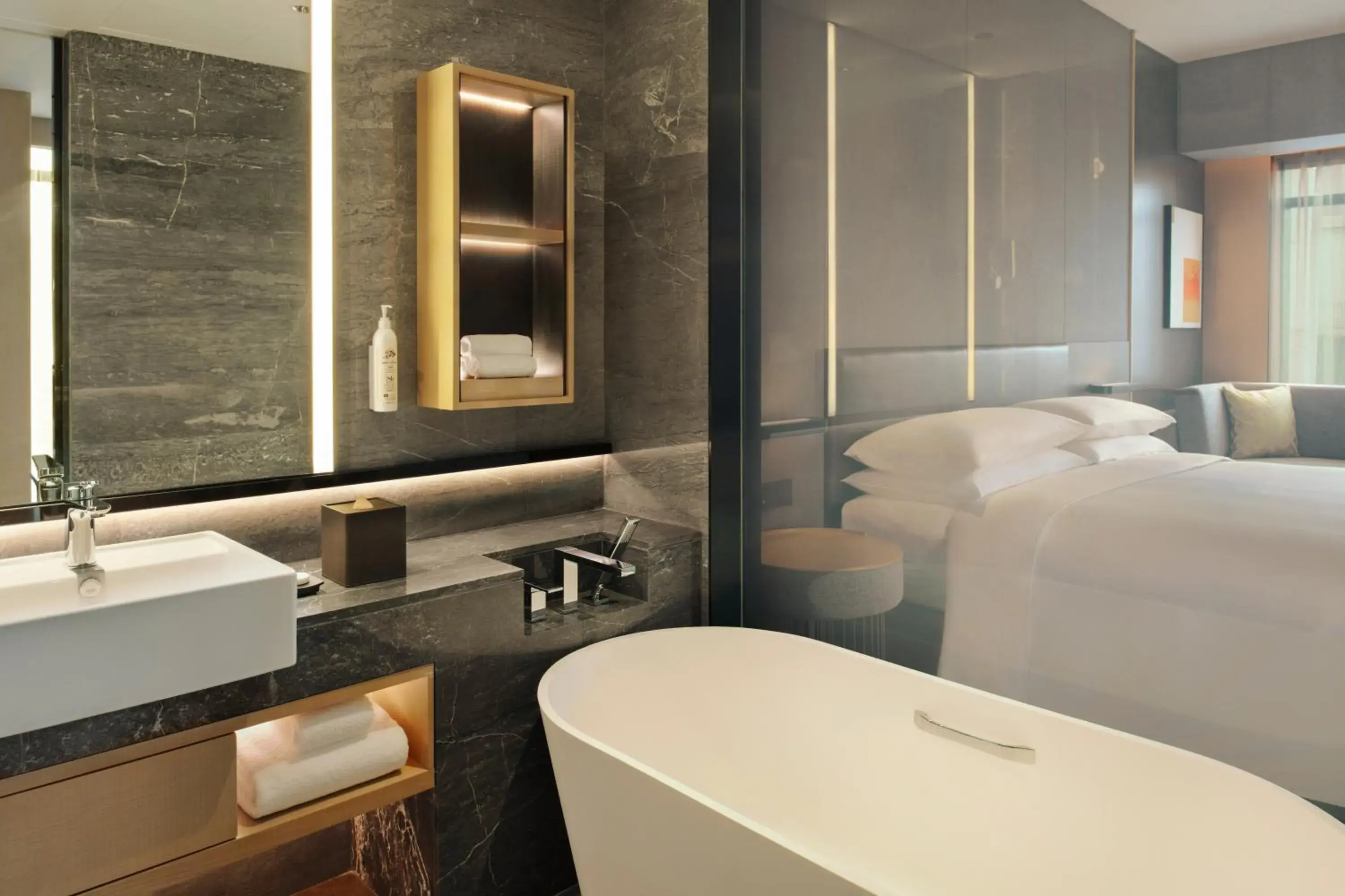 Bathroom in Delta Hotels by Marriott Xi'an