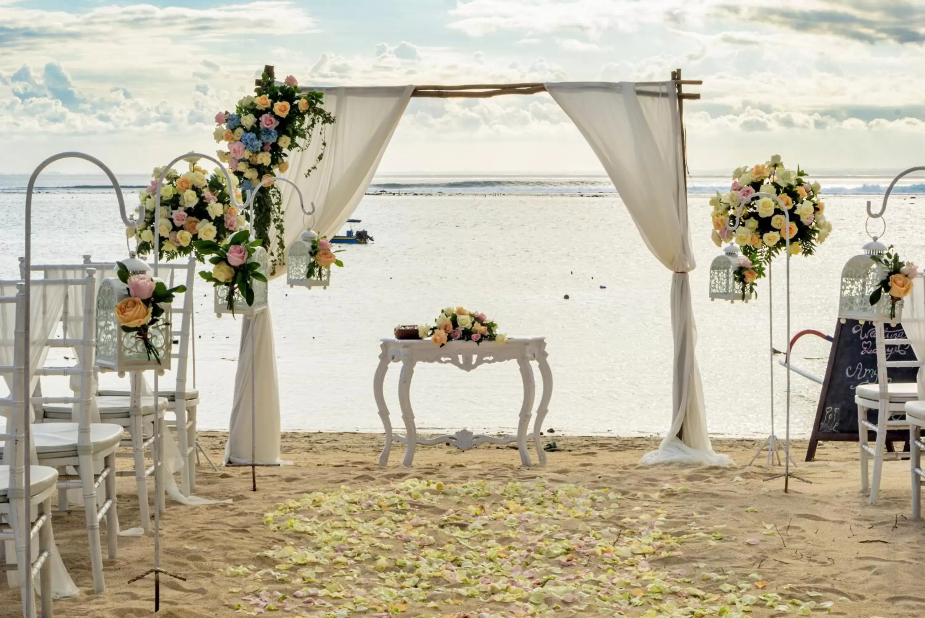 wedding, Banquet Facilities in Lembongan Beach Club & Resort