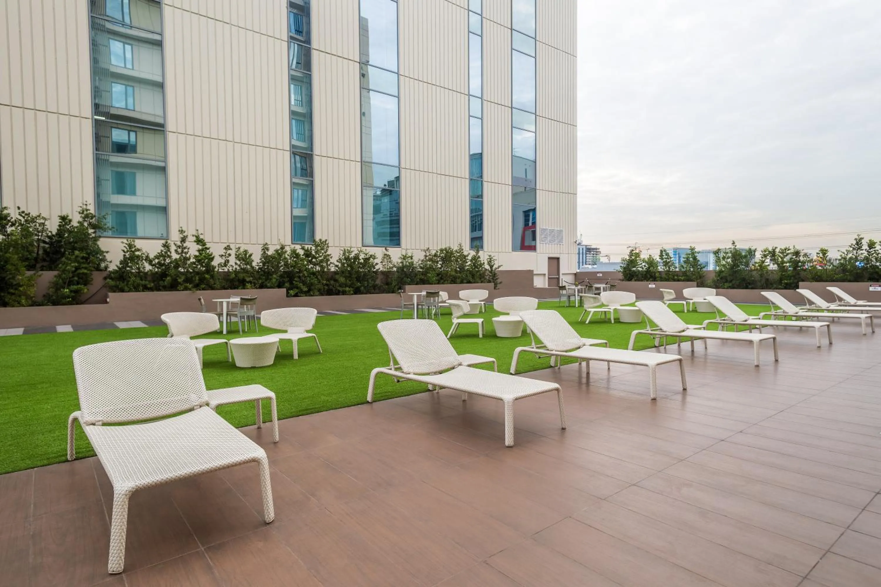 sunbed in Citadines Bay City Manila