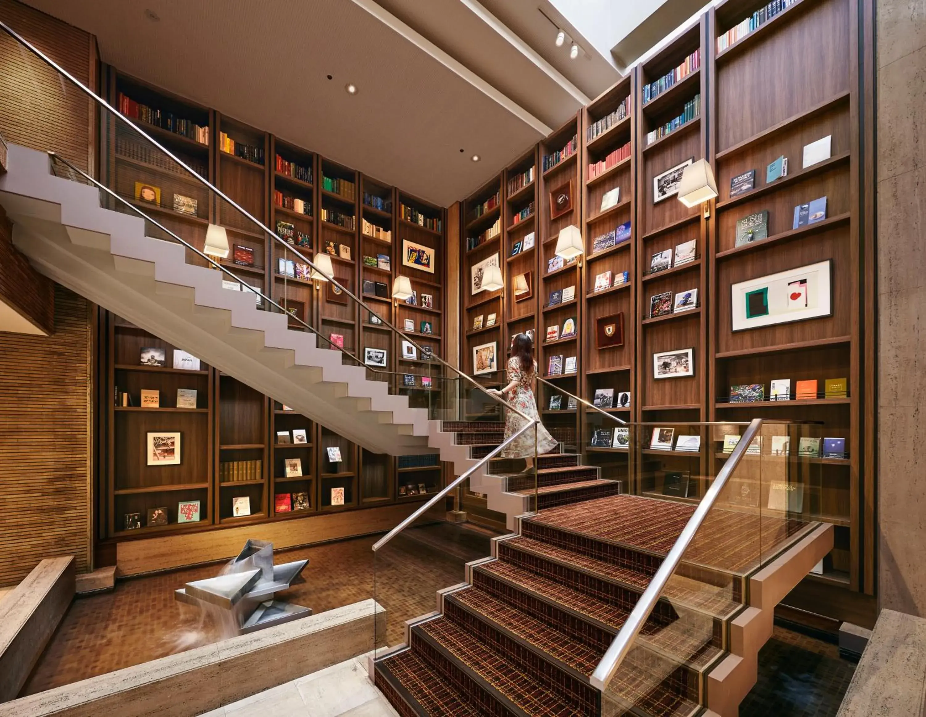 Library in Shiba Park Hotel