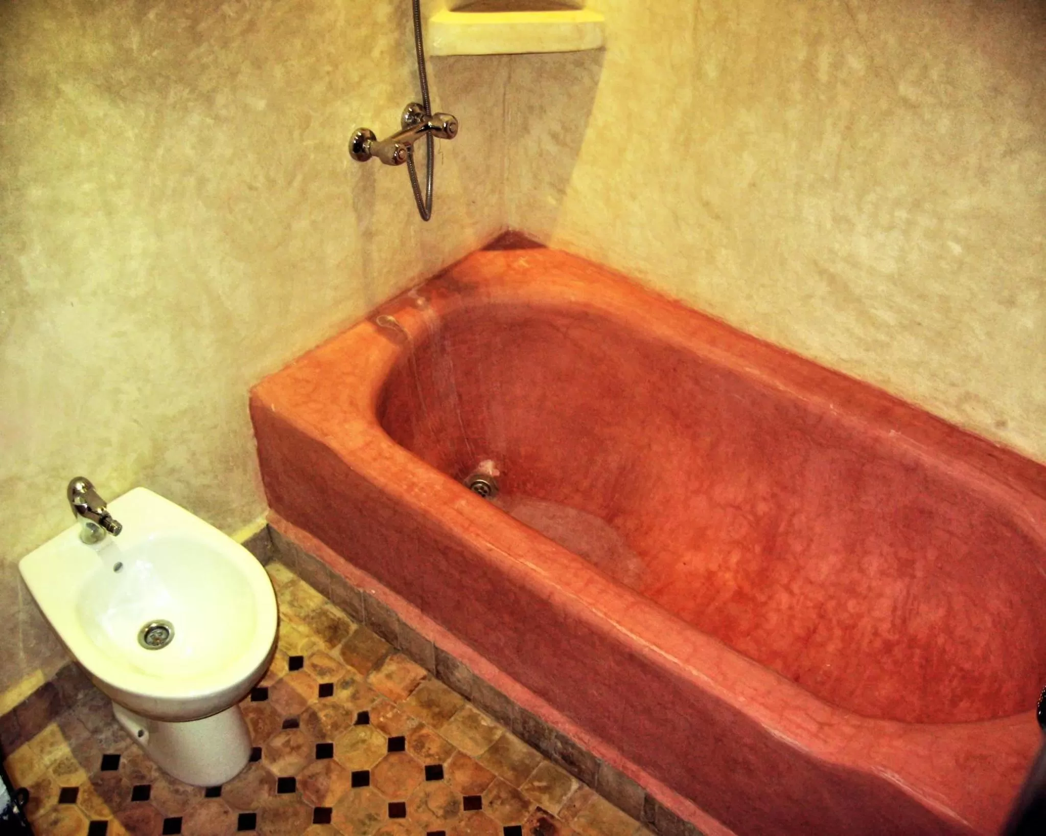 Shower in Hotel Restaurant La Kasbah