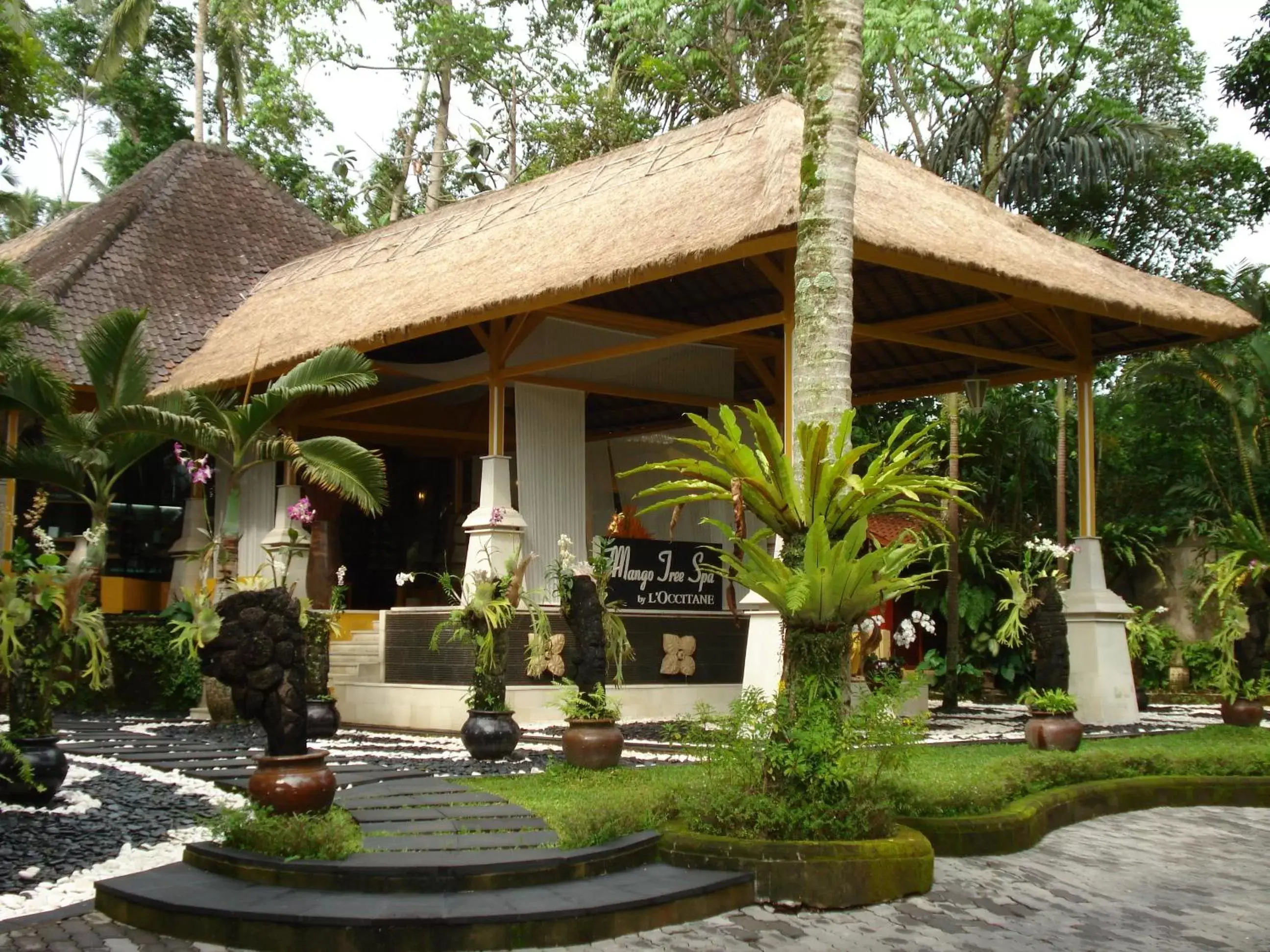 Facade/entrance in Kupu Kupu Barong Villas and Tree Spa by L’OCCITANE