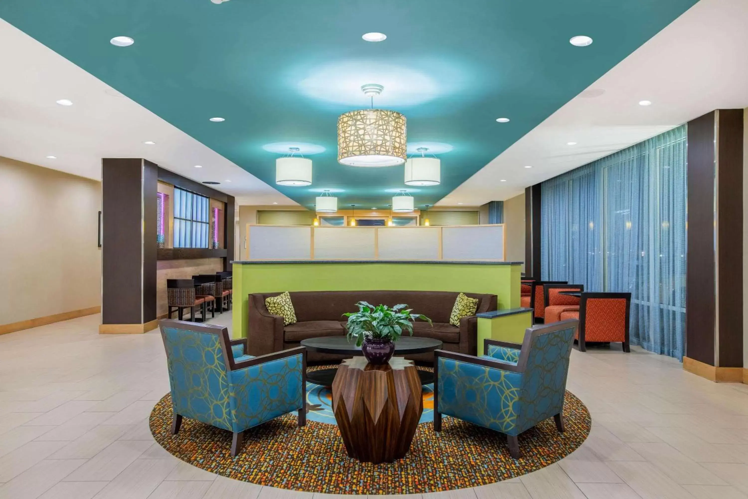 Lobby or reception, Lobby/Reception in La Quinta by Wyndham Little Rock - West