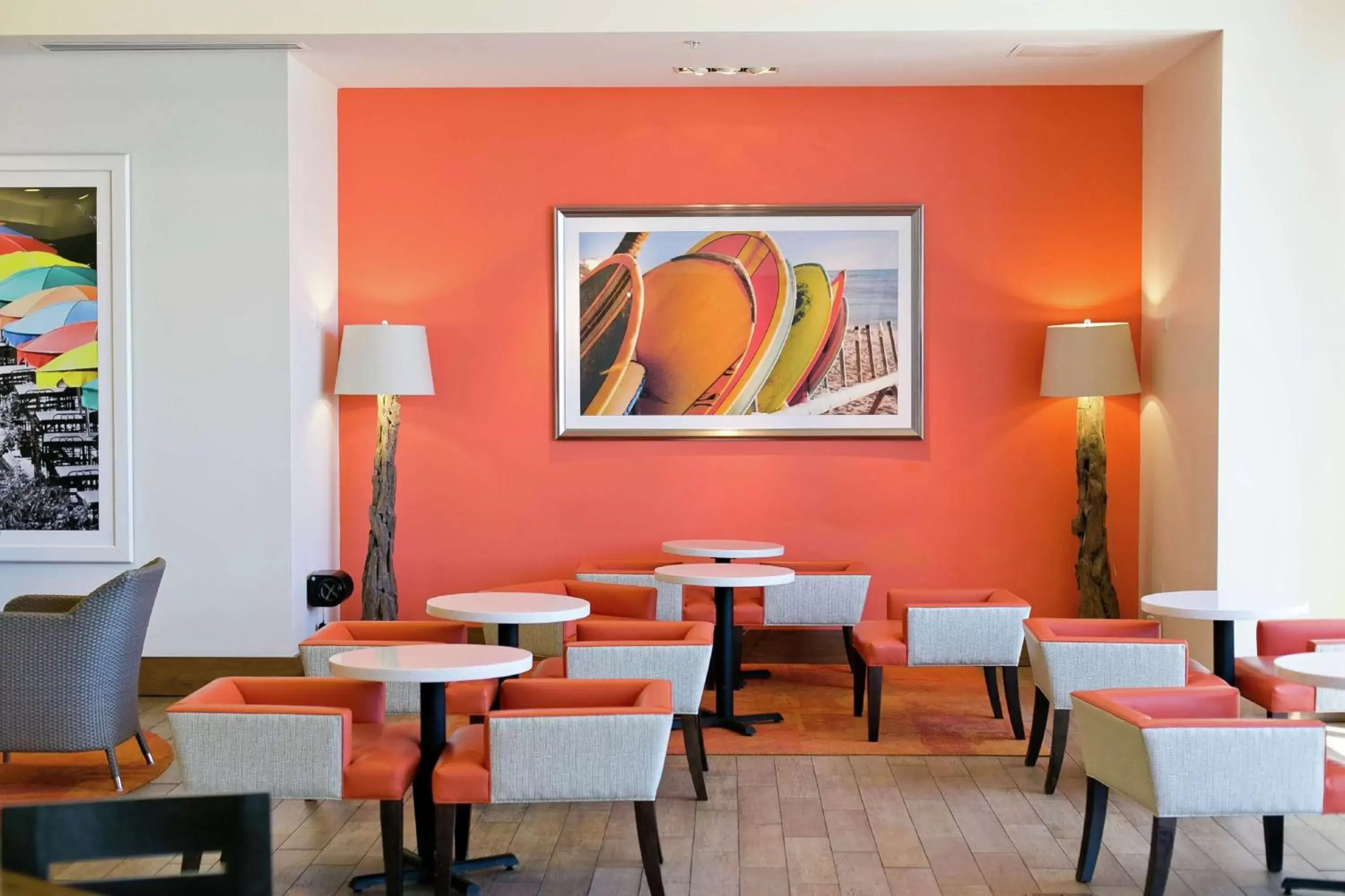 Restaurant/places to eat, Lounge/Bar in Hampton Inn & Suites - Orange Beach