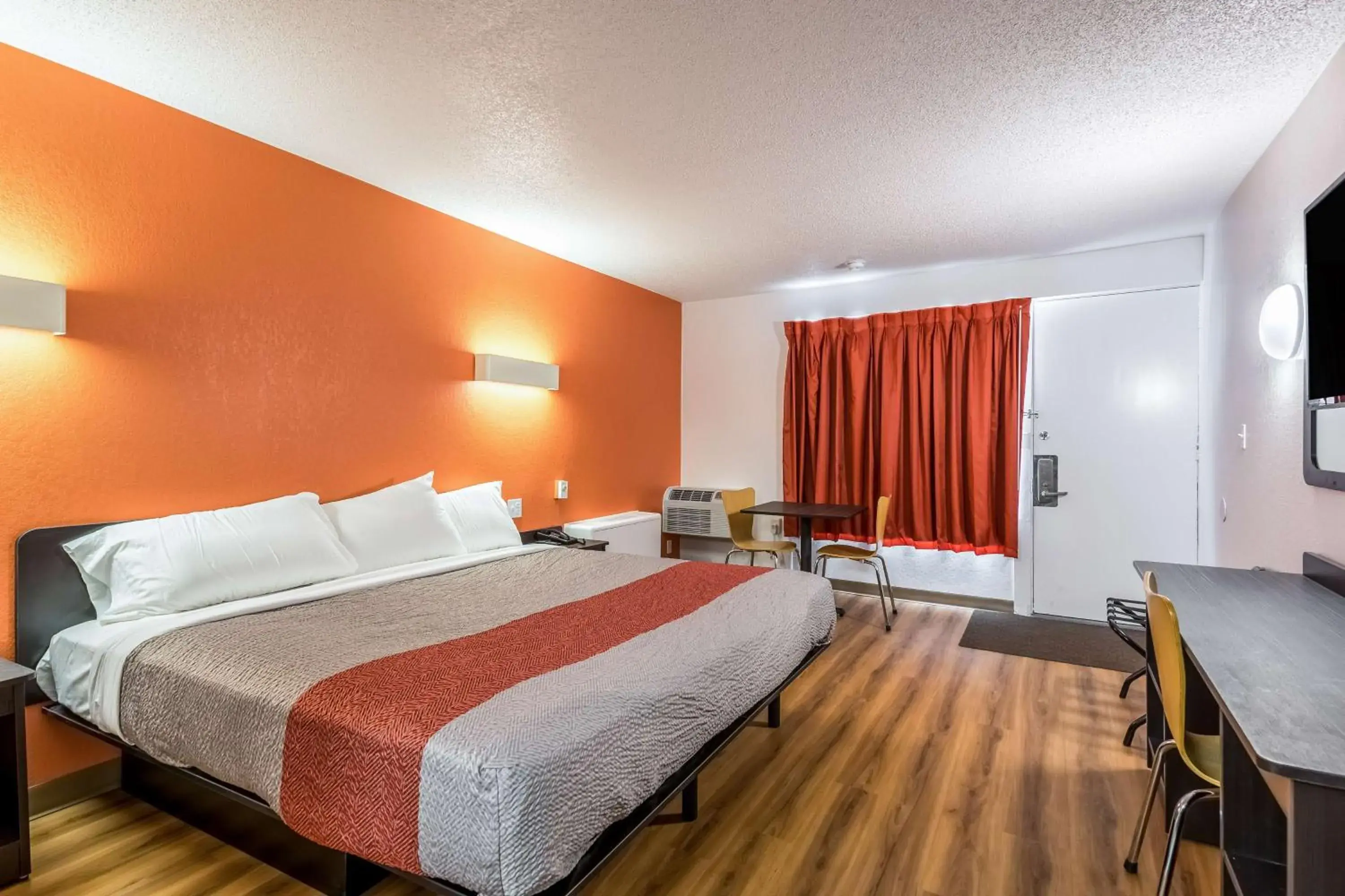 Photo of the whole room, Bed in Motel 6-Schenectady, NY Photo of the whole room, Bed in Motel 6-Schenectady, NY