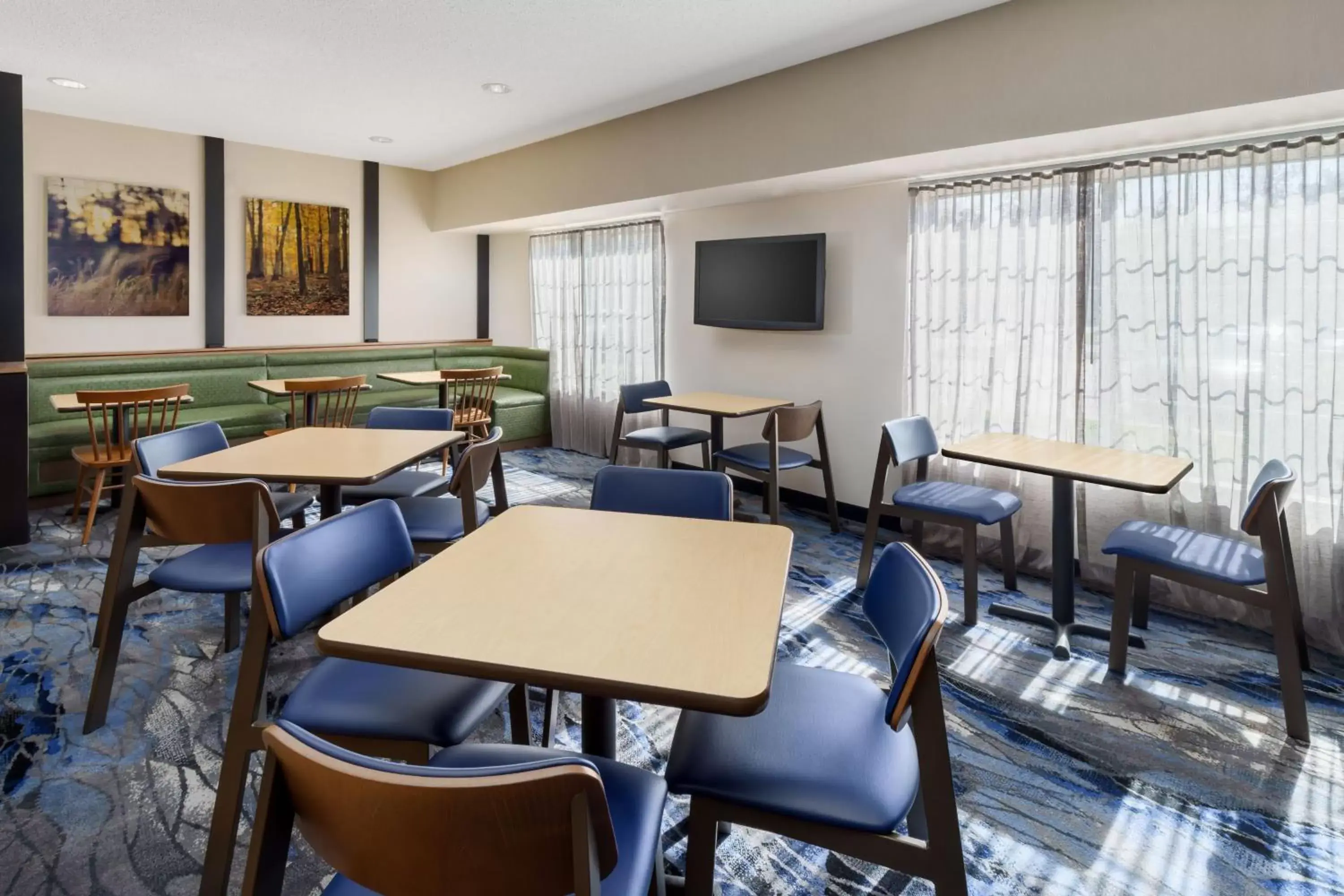 Restaurant/places to eat, Lounge/Bar in Fairfield Inn and Suites by Marriott Houston The Woodlands