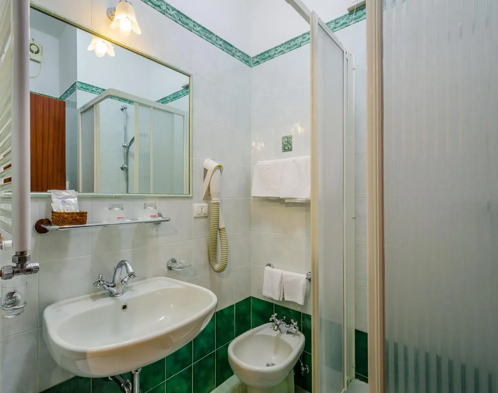 Bathroom in Hotel 5 Terre