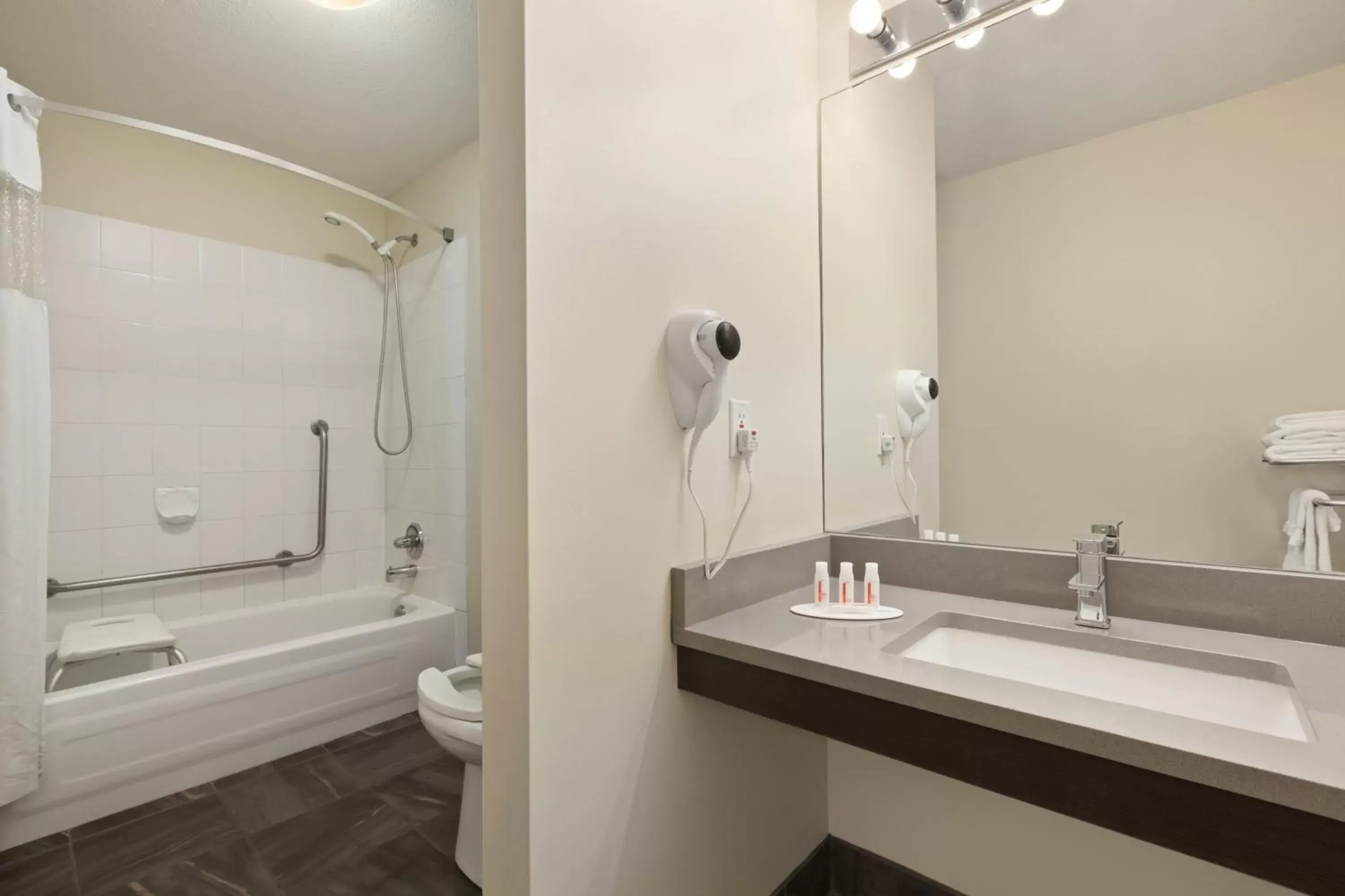 Bathroom in Days Inn by Wyndham Kelowna