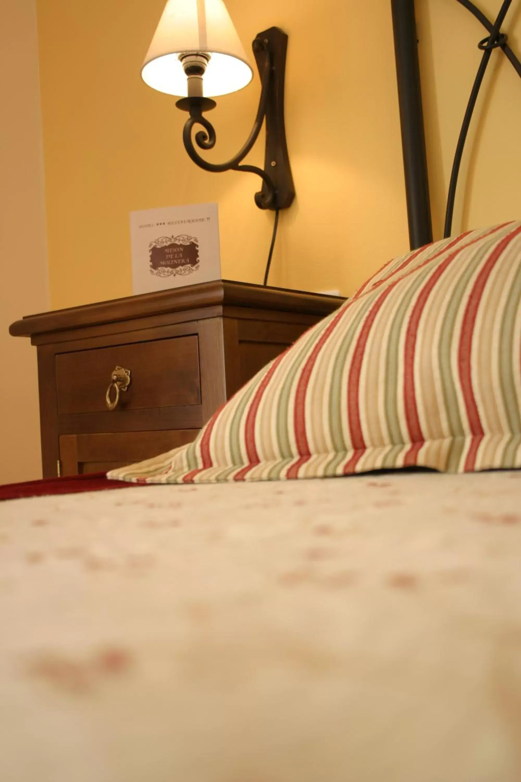 Bed in Mesón de la Molinera