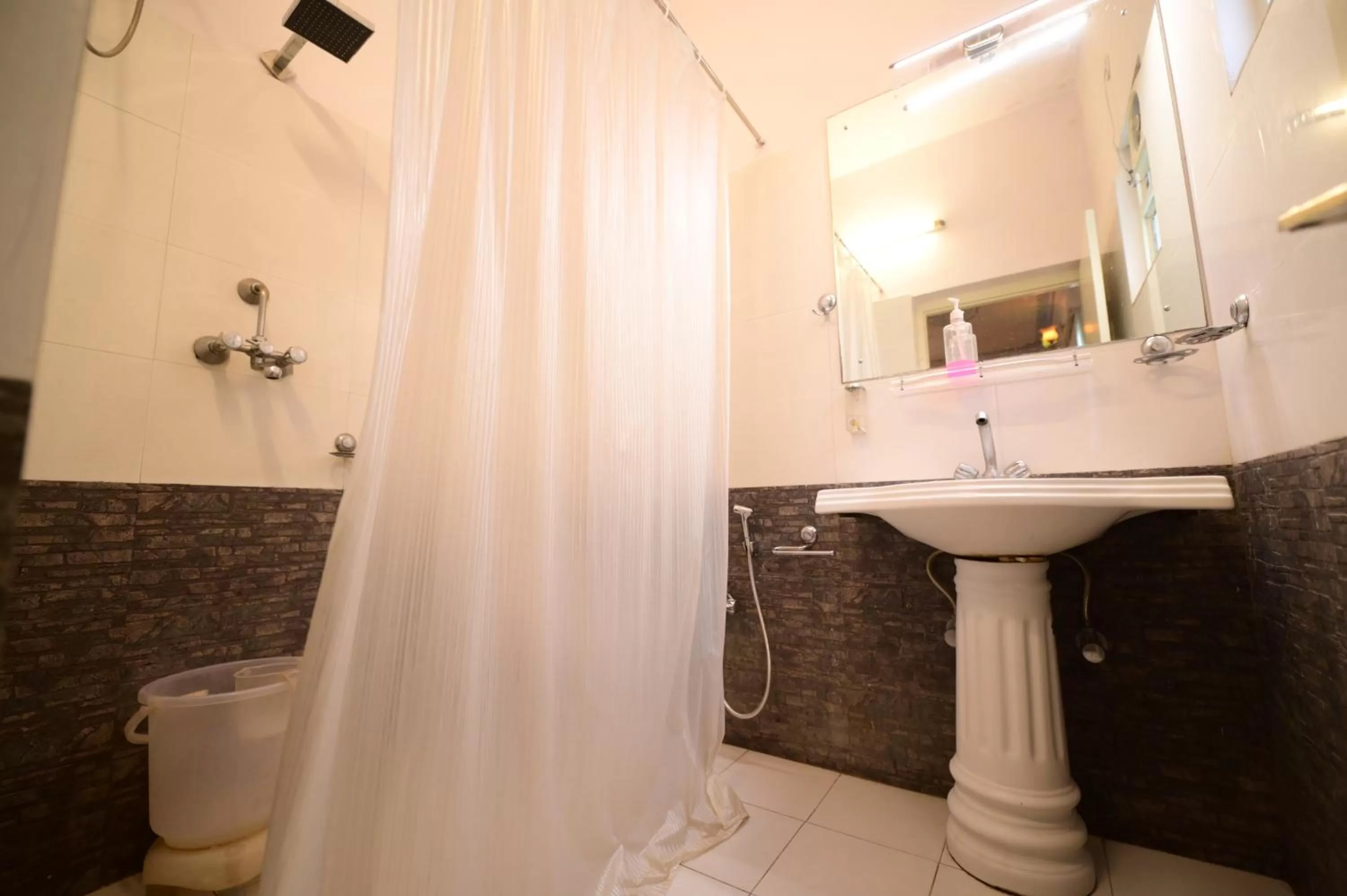 Shower in Chitra Katha - A Story Per Stay