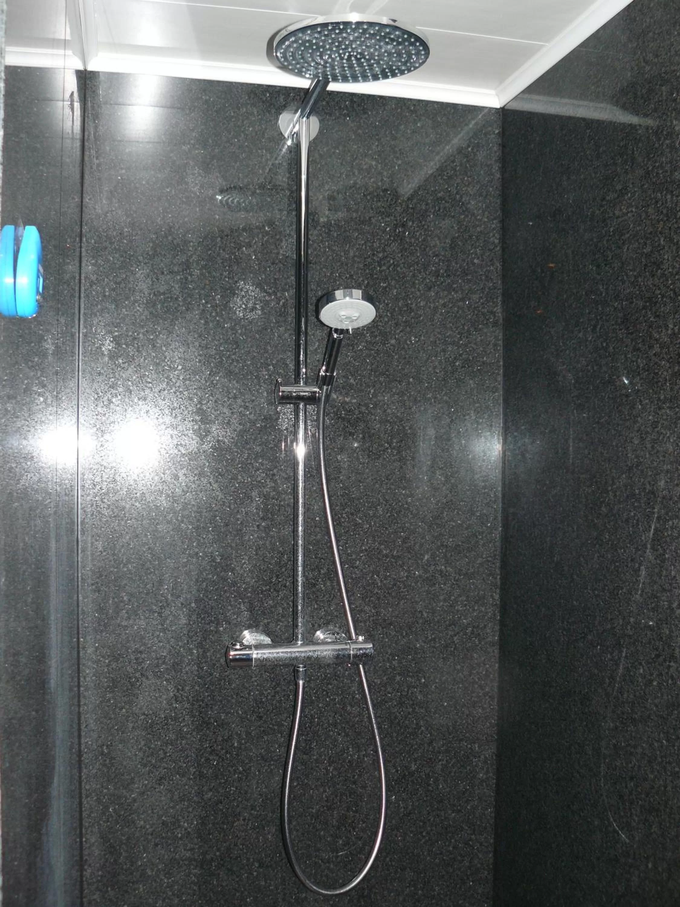 Bathroom in B&B Jo - Li