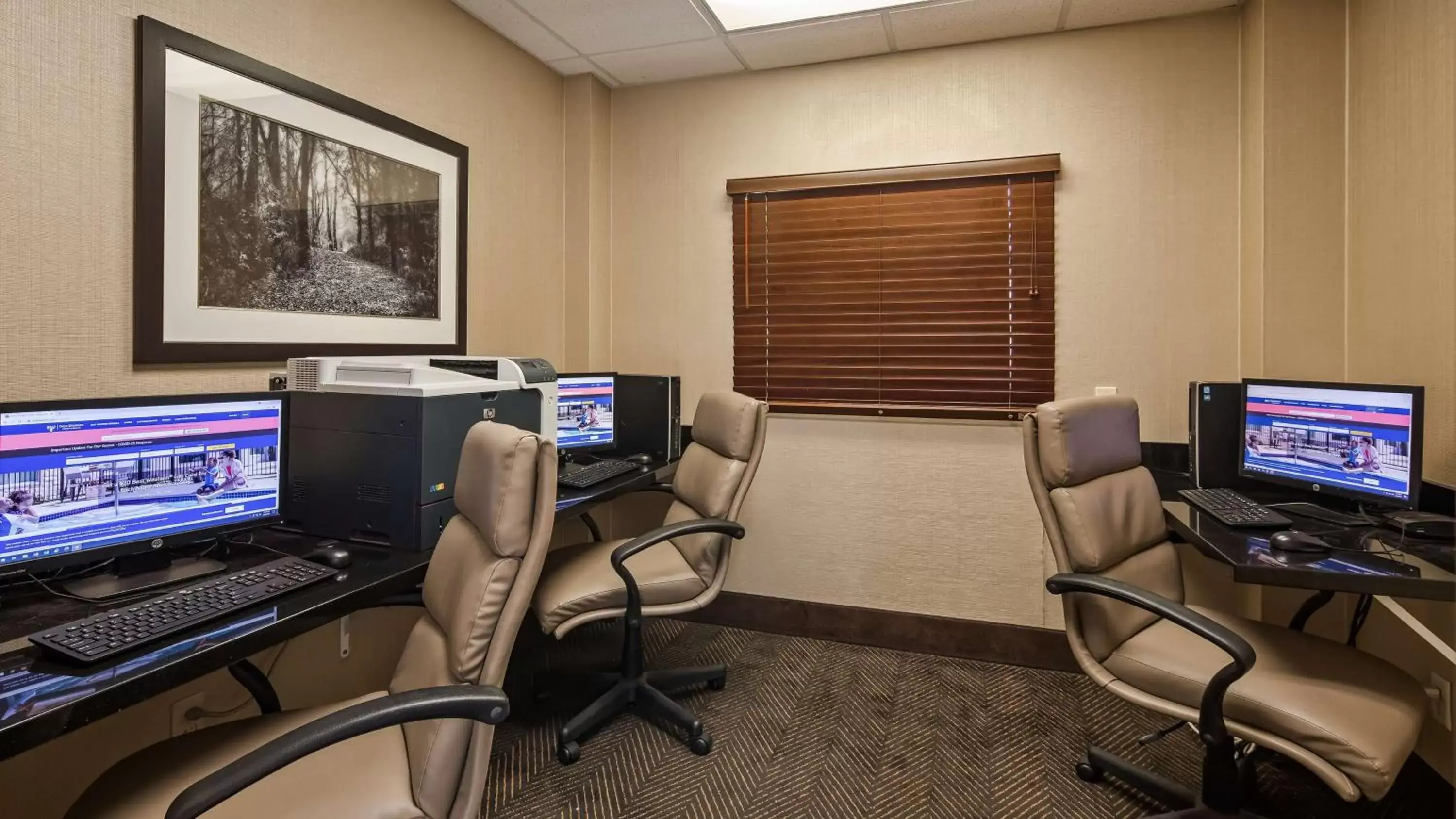 On site, Business Area/Conference Room in Best Western Plus St. Paul North/Shoreview