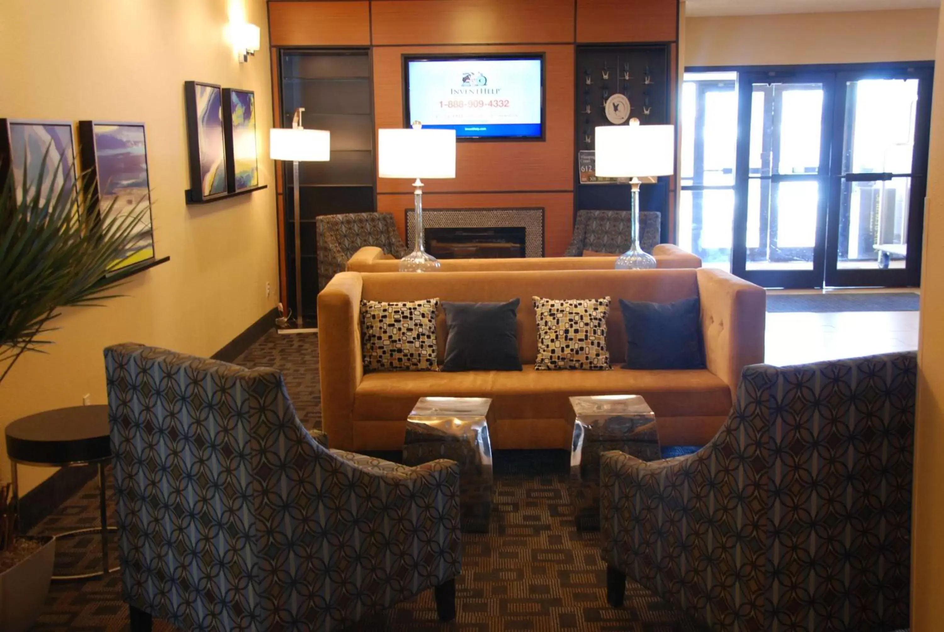 Lobby or reception, Seating Area in Best Western Baraboo Inn