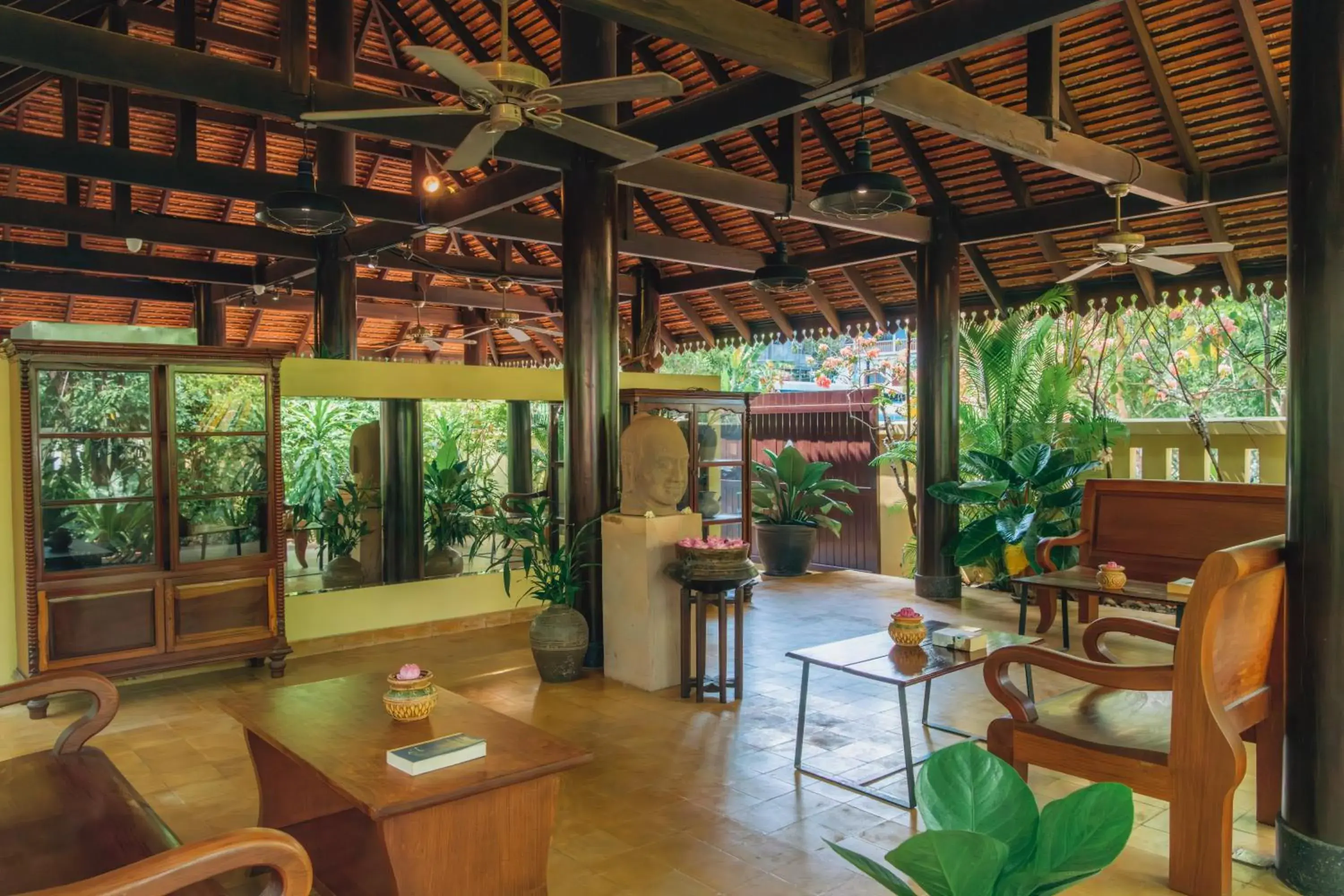 Lobby or reception, Lounge/Bar in Pandora Suite D'Angkor