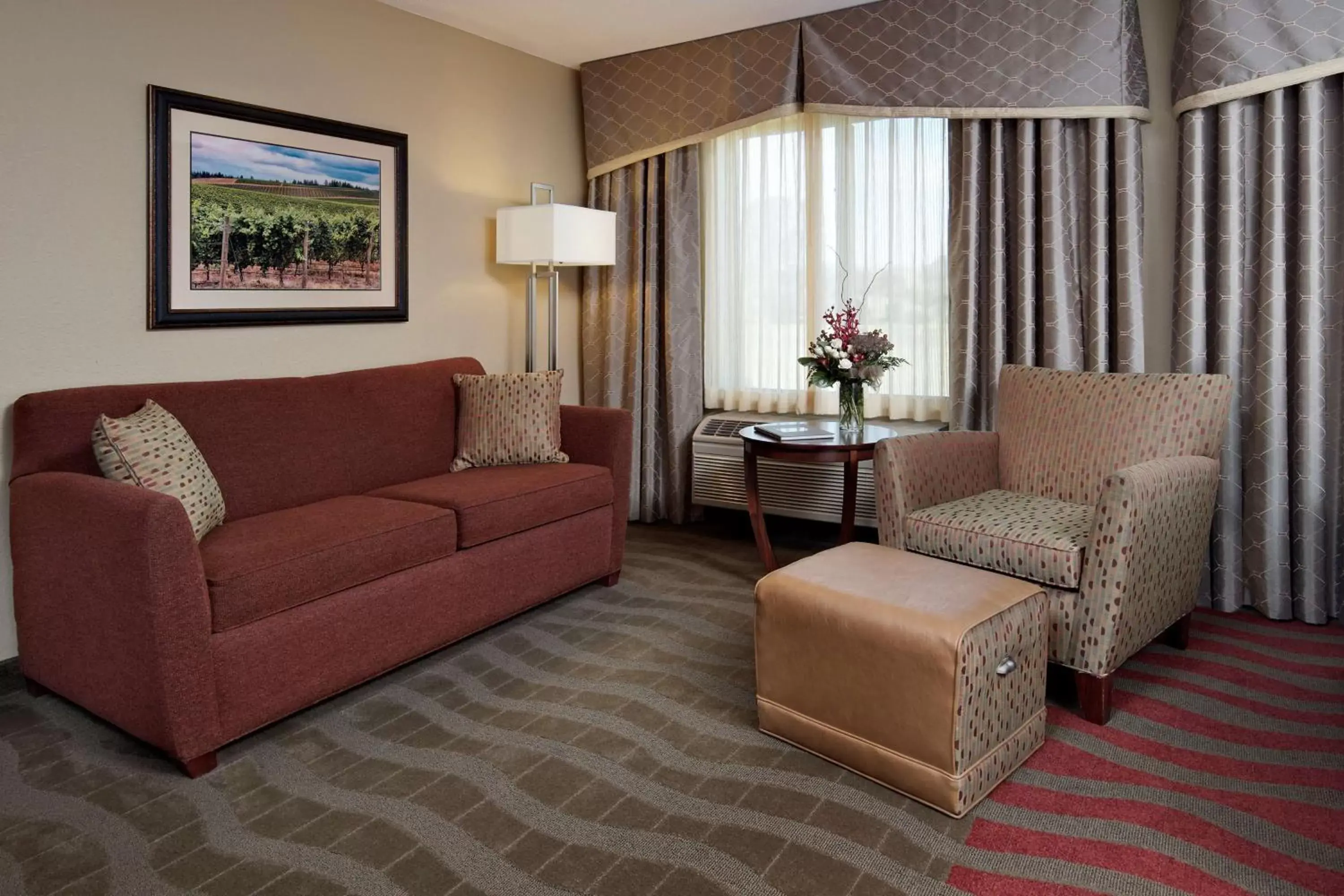 Living room, Seating Area in Hampton Inn & Suites Paso Robles