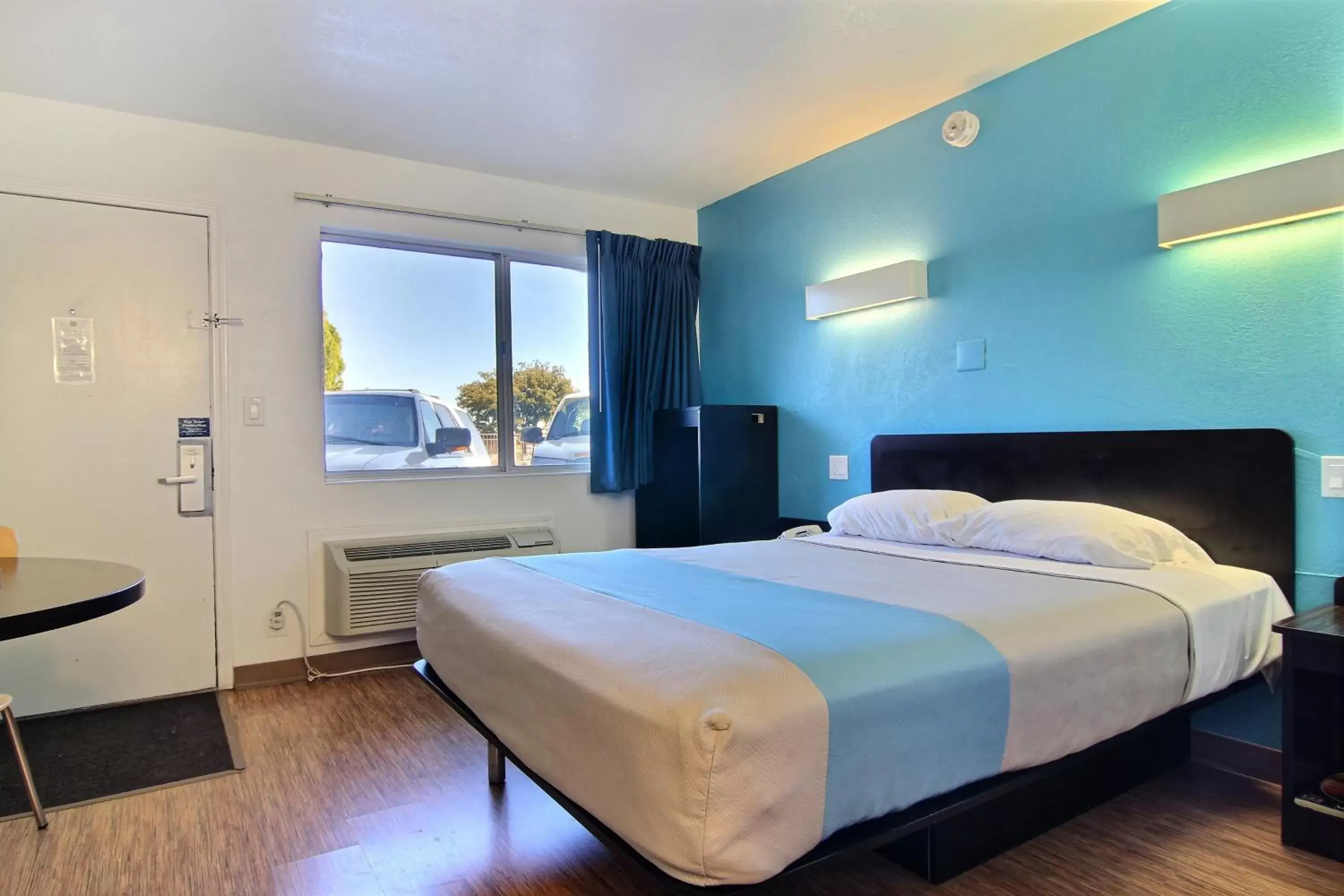 Bed in Motel 6-Carlsbad, NM