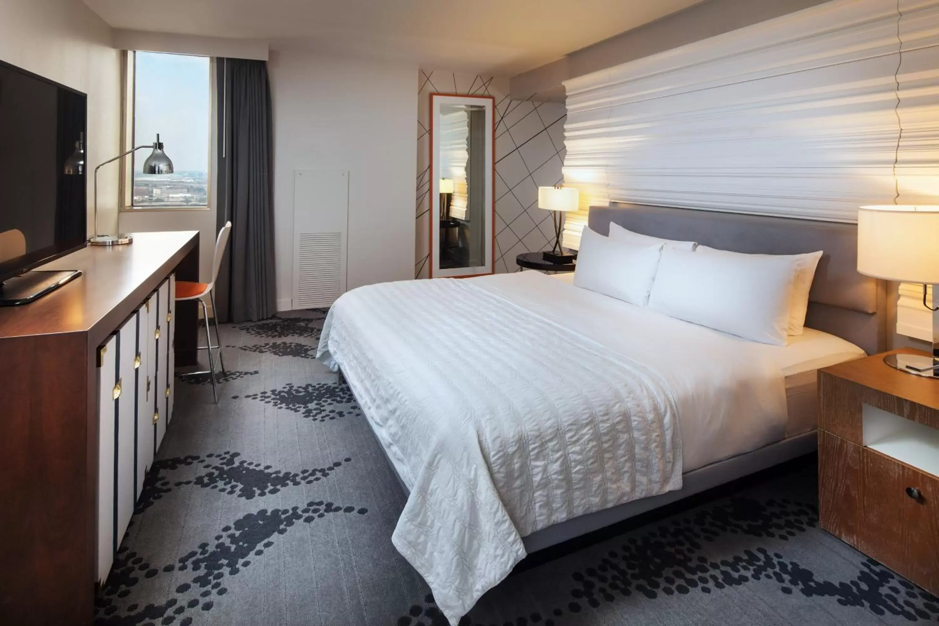 1 Bedroom Executive Suite, 1 King in Le Méridien New Orleans 1 Bedroom Executive Suite, 1 King in Le Méridien New Orleans