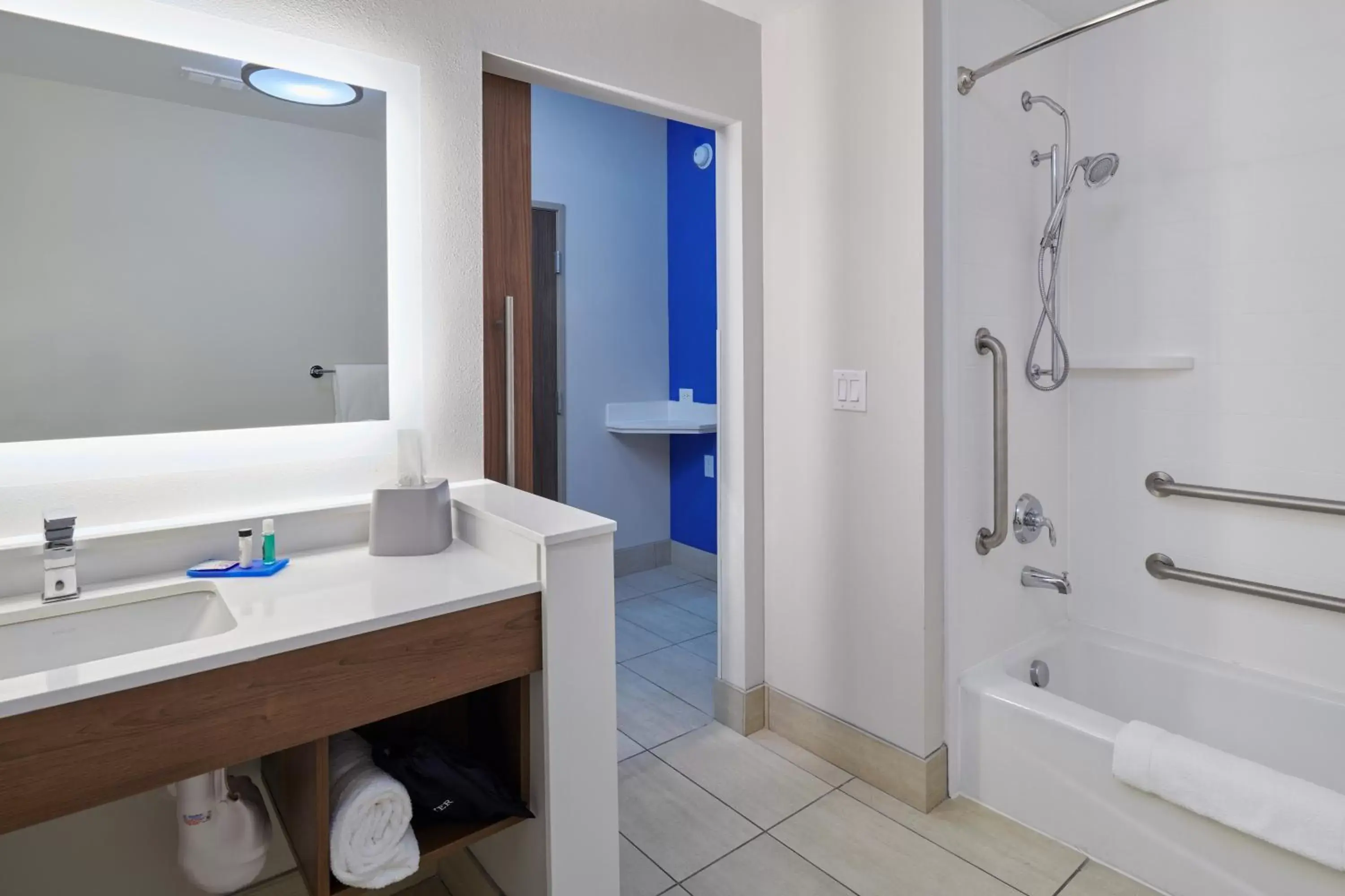 Bathroom in Holiday Inn Express & Suites El Paso East-Loop 375, an IHG Hotel