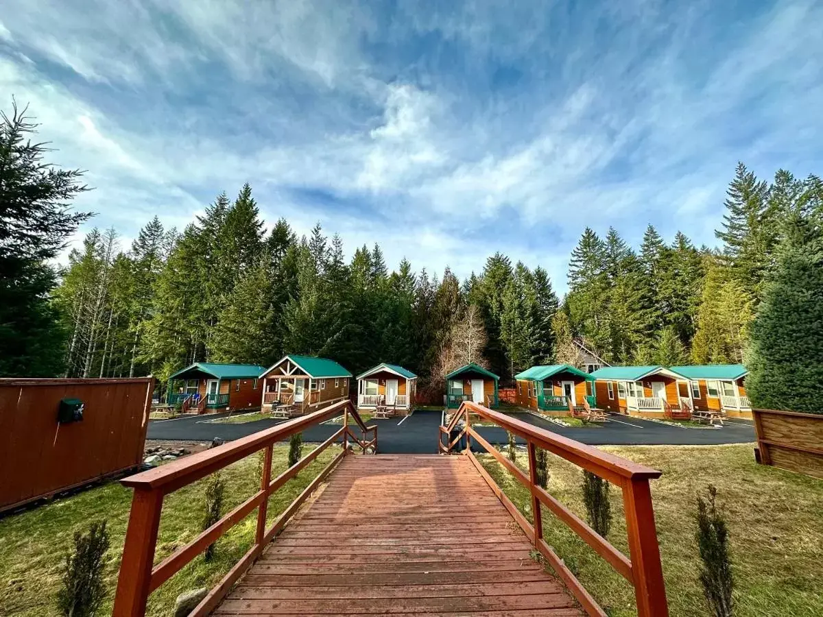 Packwood Lodge & Cabins