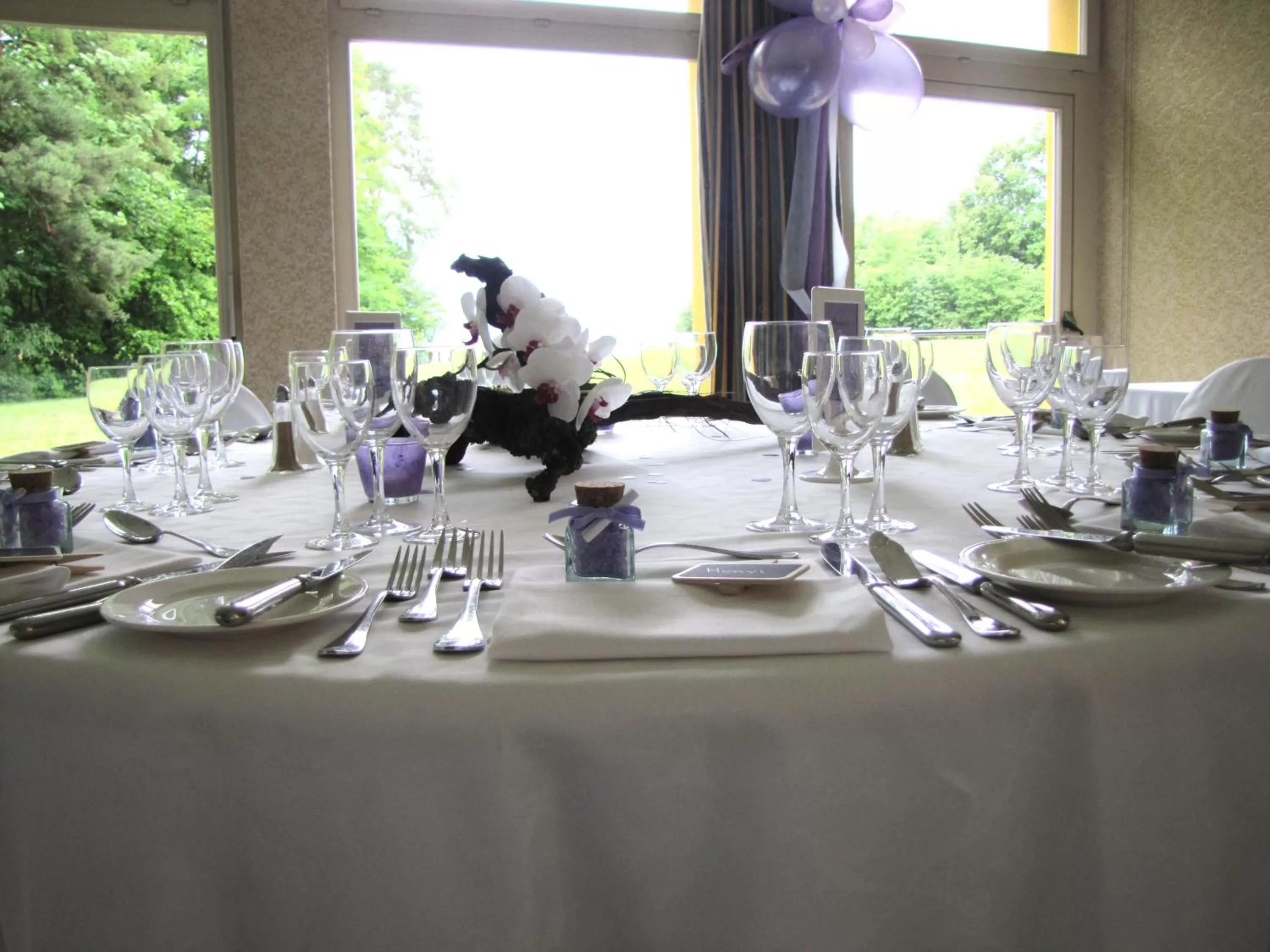 Restaurant/places to eat in Hotel La Barcarolle