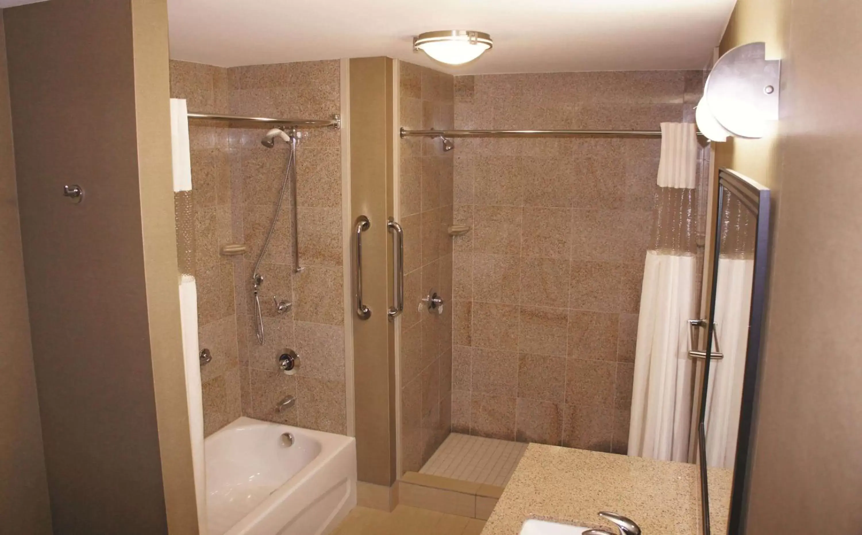 Photo of the whole room, Bathroom in La Quinta by Wyndham Bellingham
