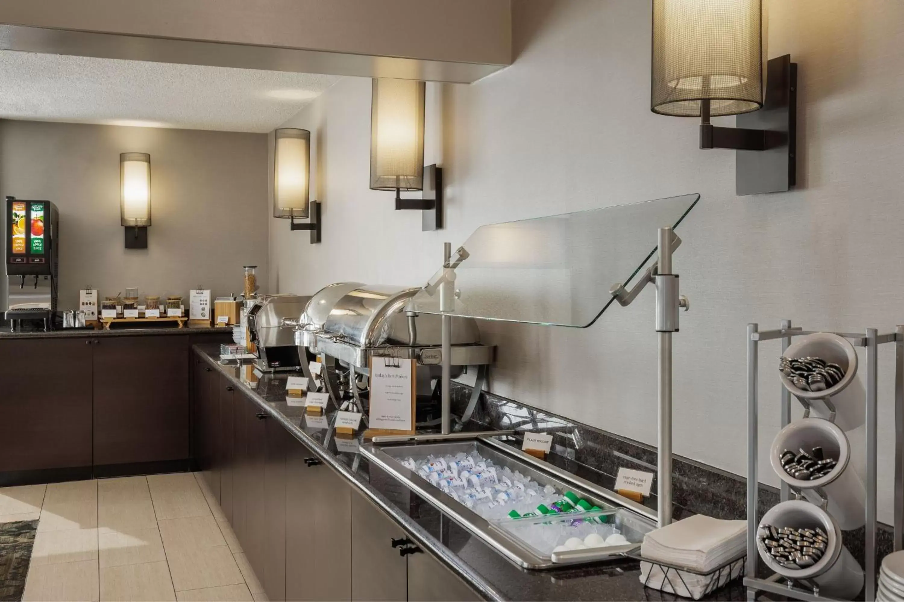 Breakfast, Kitchen/Kitchenette in Residence Inn by Marriott Boulder
