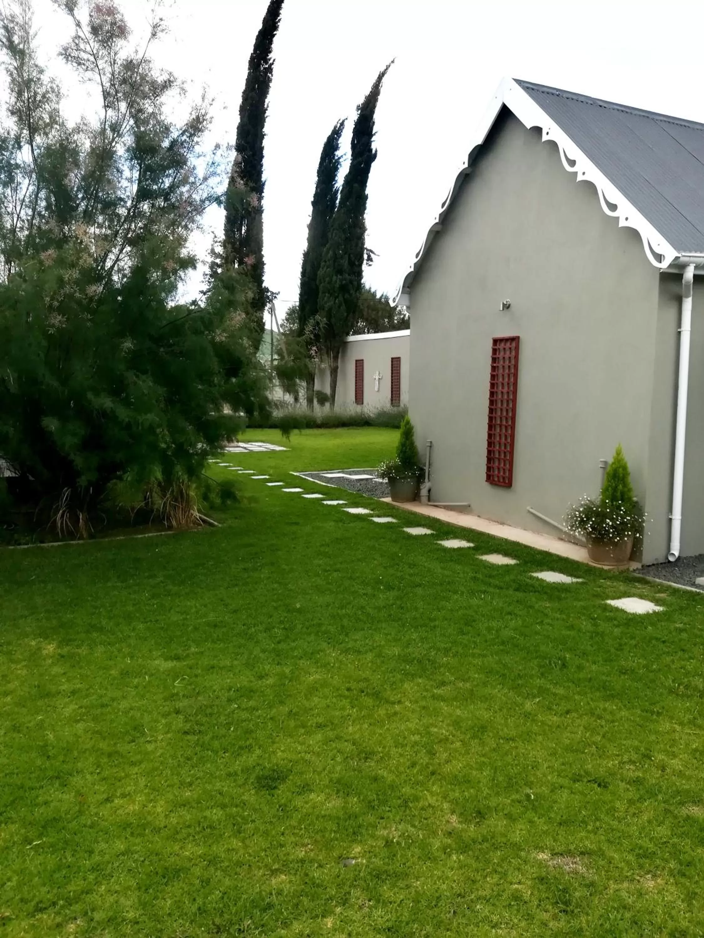 Garden in Tranquil House B&B @ 1 College Ave