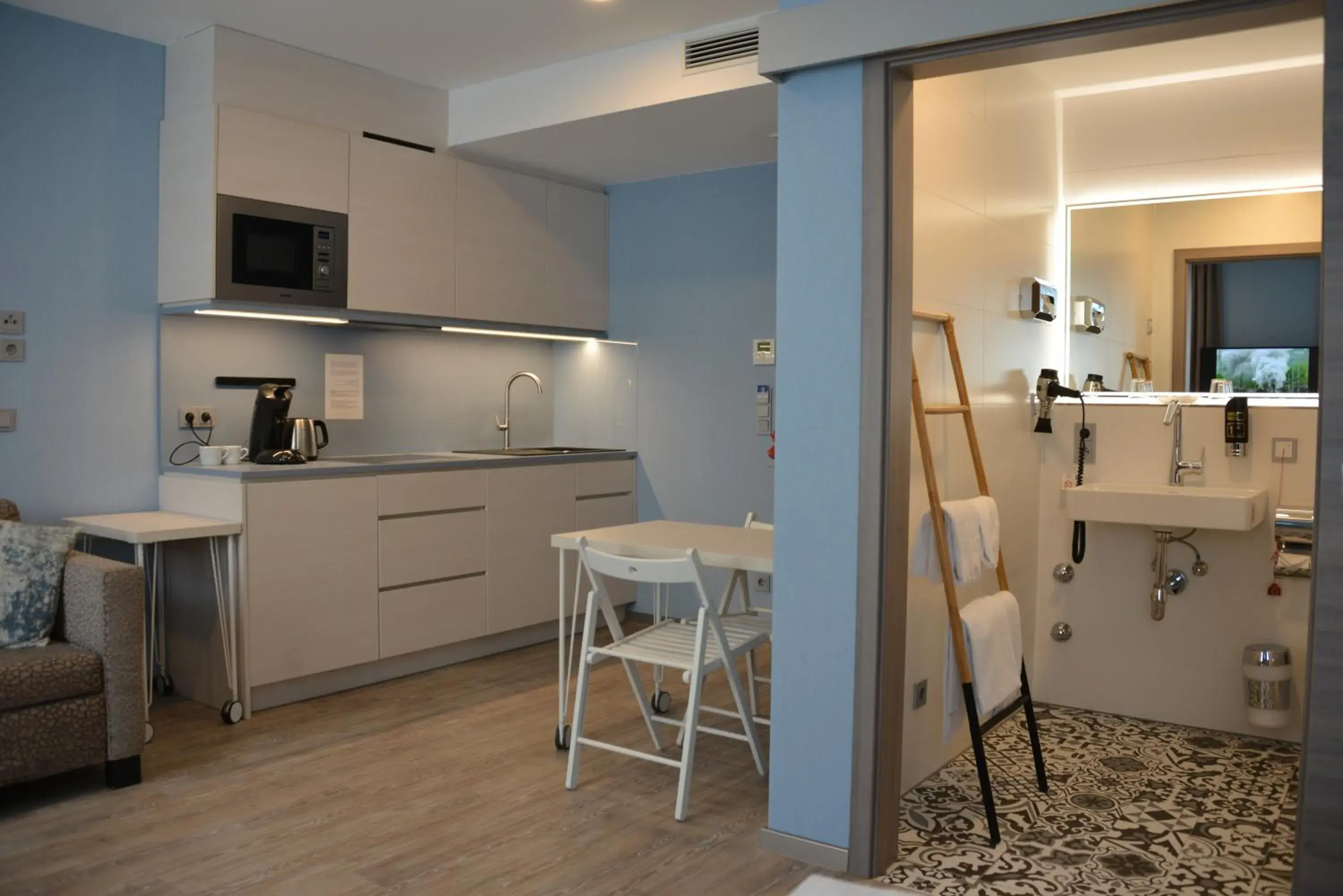 Kitchen or kitchenette, Kitchen/Kitchenette in Belle Blue Zentrum