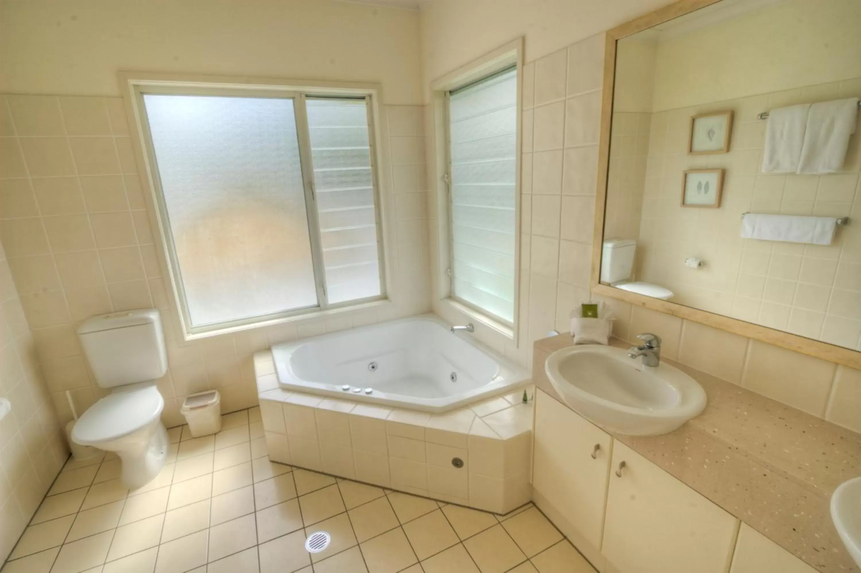 Bathroom in Paradise Links Resort Port Douglas