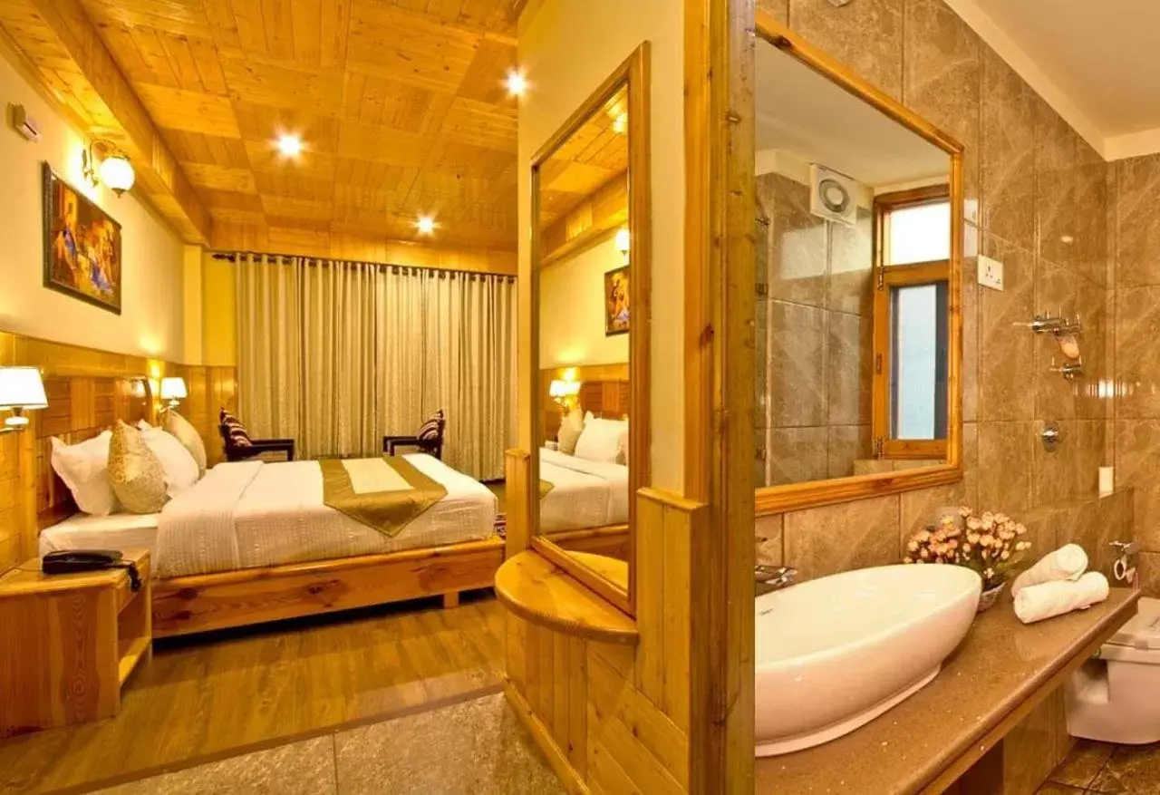 Bathroom in Hotel Temple On Ganges