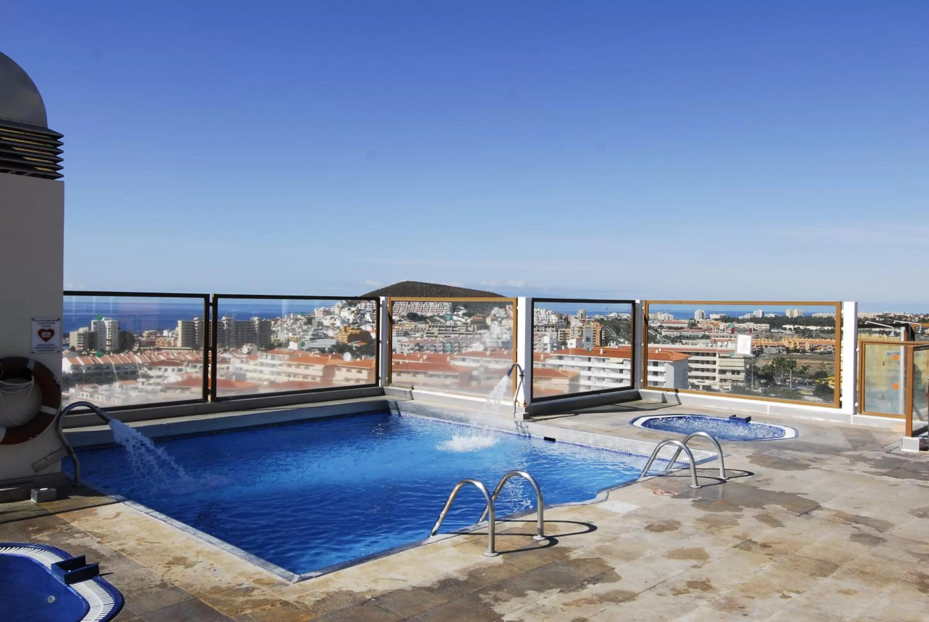 Swimming pool in Paradise Park Fun Lifestyle Hotel