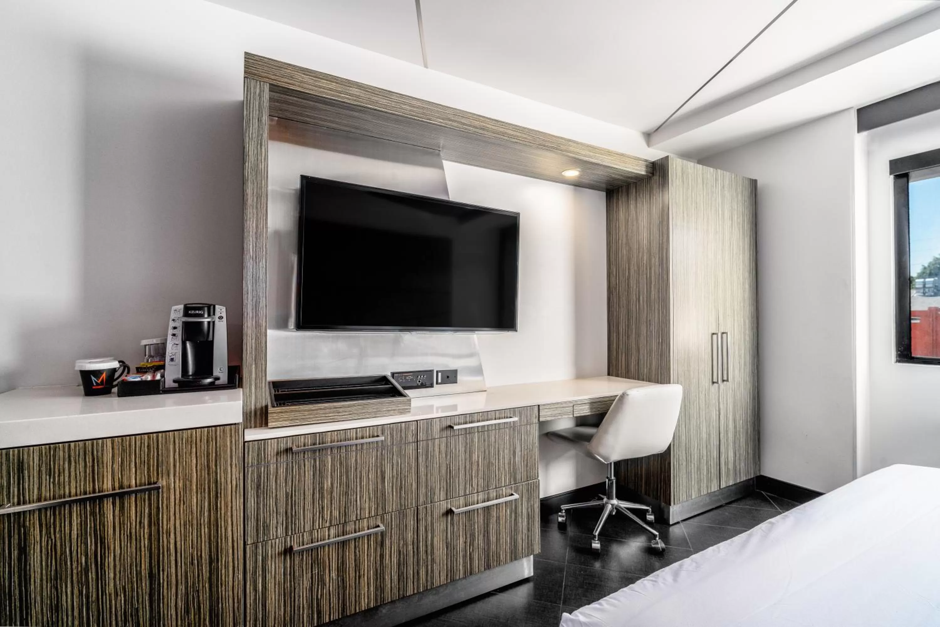 TV and multimedia, Bed in The Moment Hotel