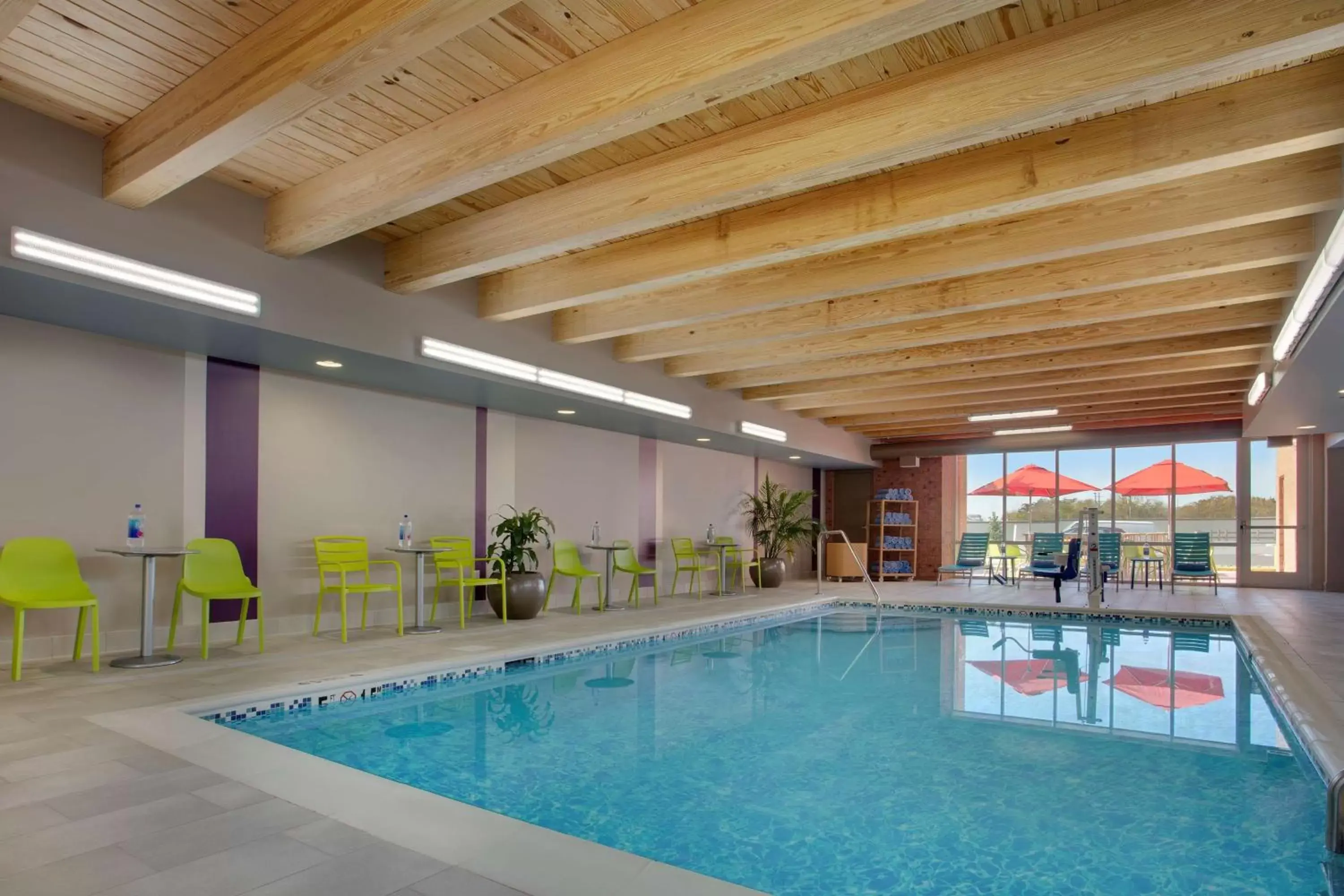 Pool view, Swimming Pool in Home2 Suites By Hilton Lewes Rehoboth Beach