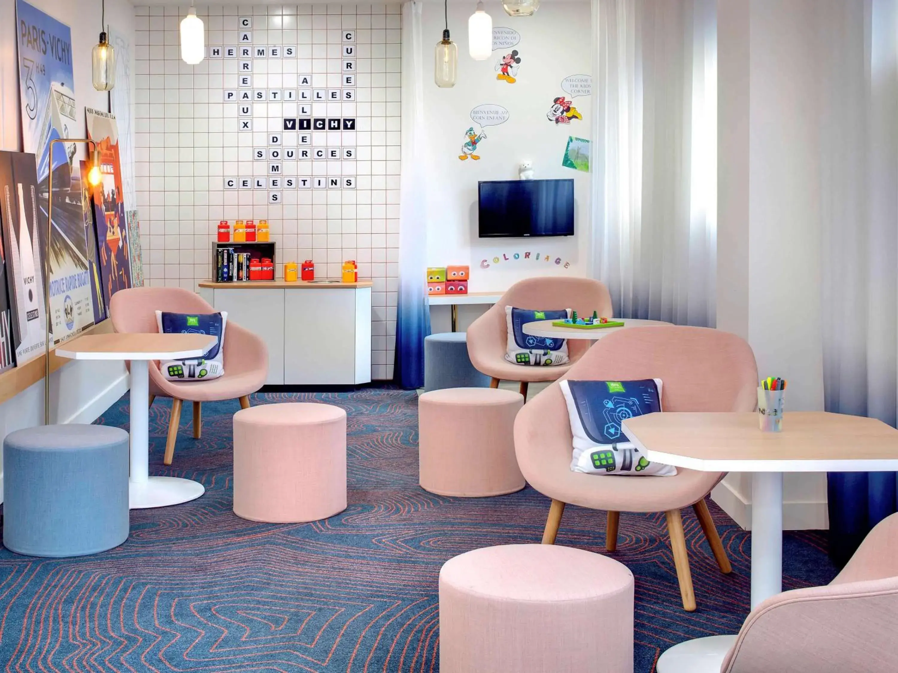Lounge or bar, Lounge/Bar in ibis Styles Vichy Centre