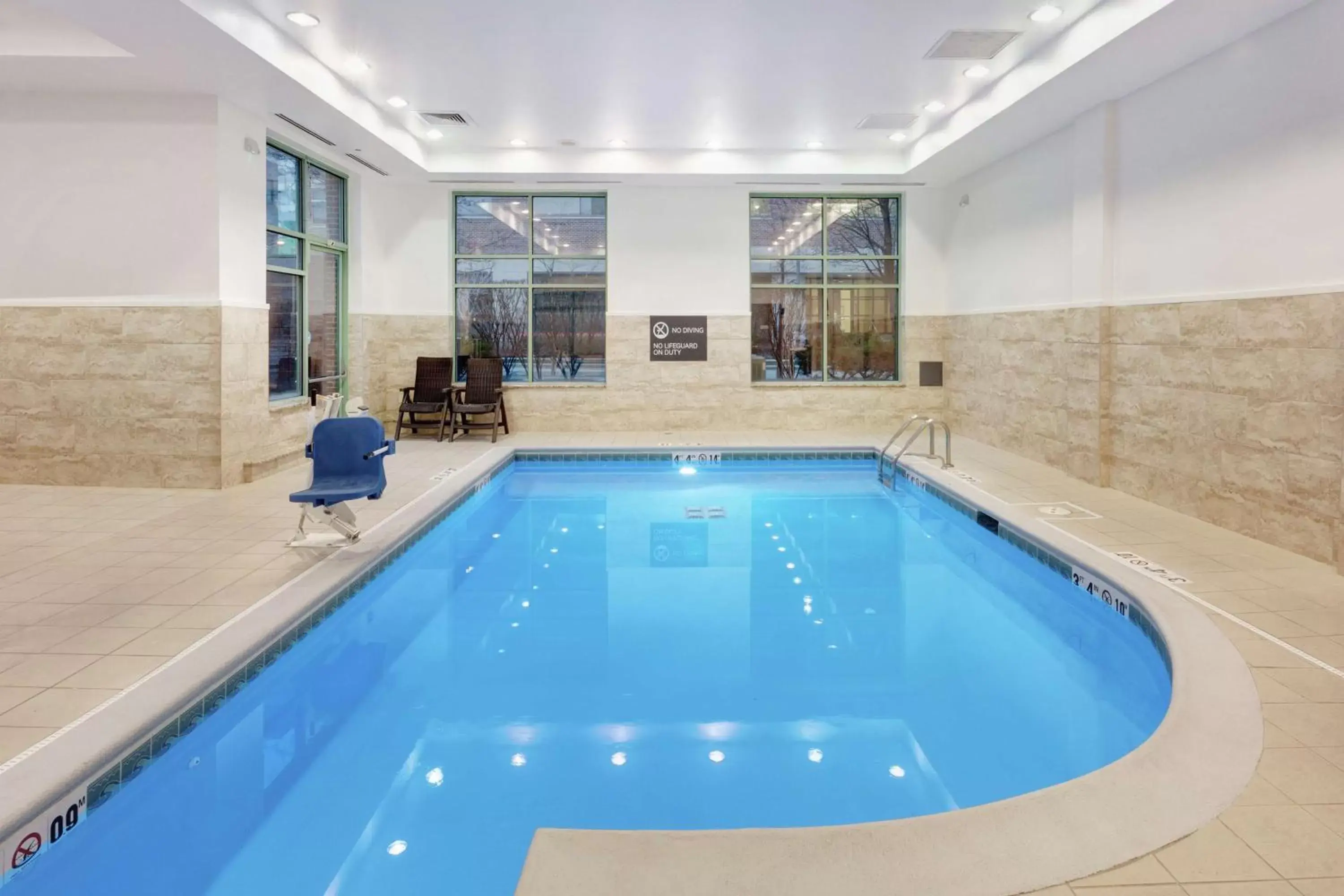 Pool view, Swimming Pool in Hilton Garden Inn Evanston