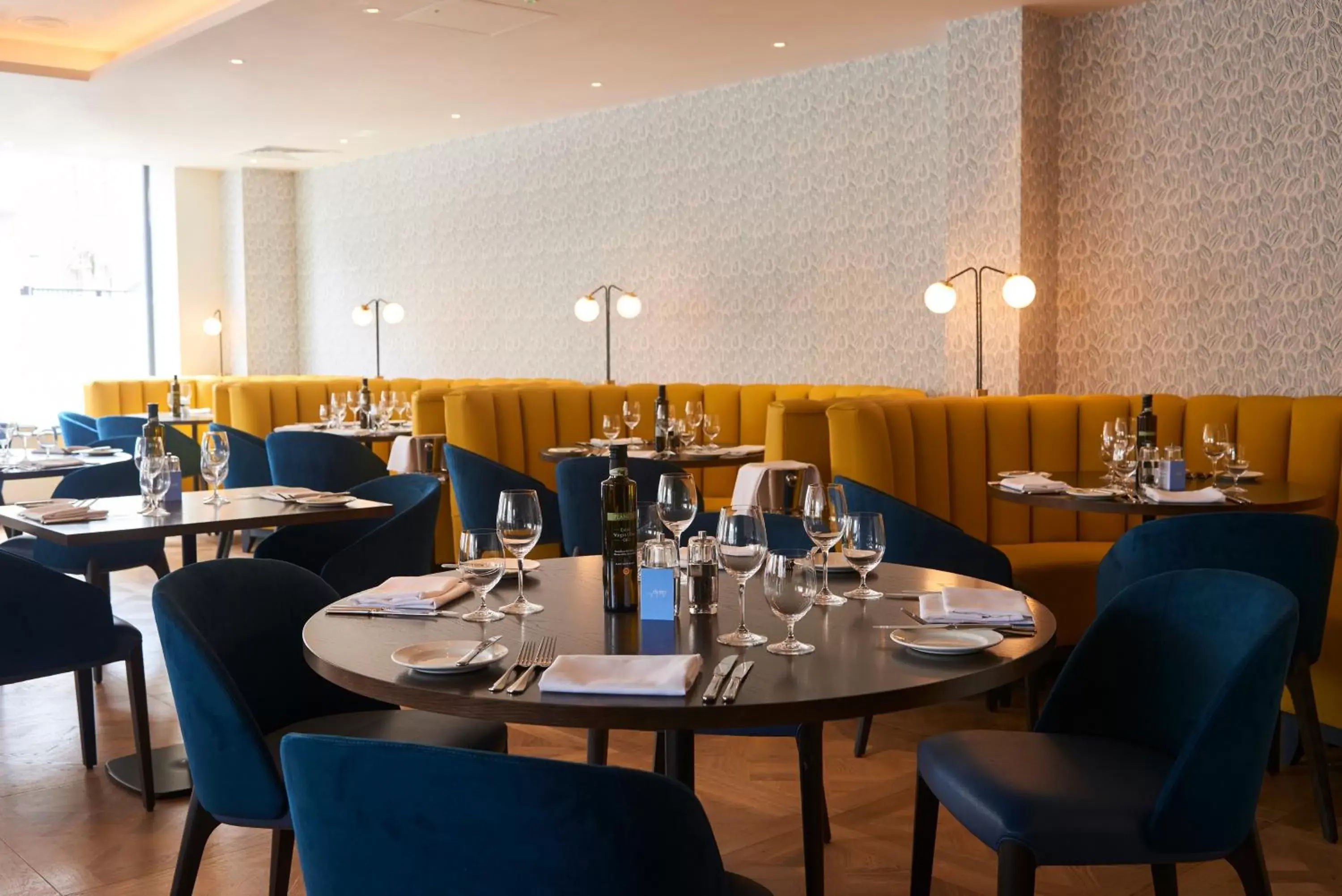Restaurant/Places to Eat in Harbour Hotel Guildford